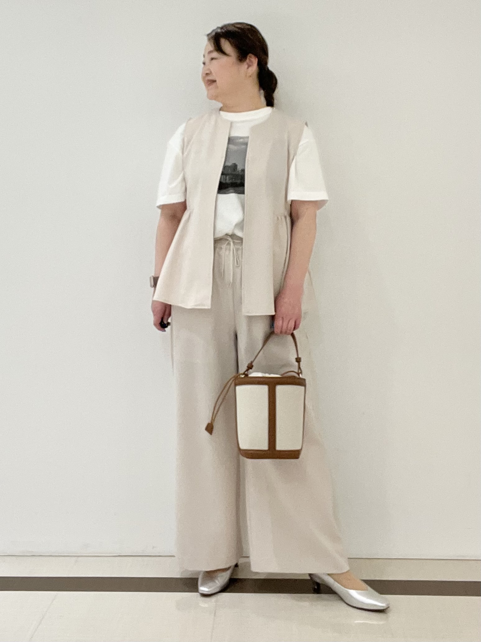 Hiroさんの「Reflect｜【単品使い◎】ペプラムベスト＋リラクシーパンツセット」を使ったコーディネート