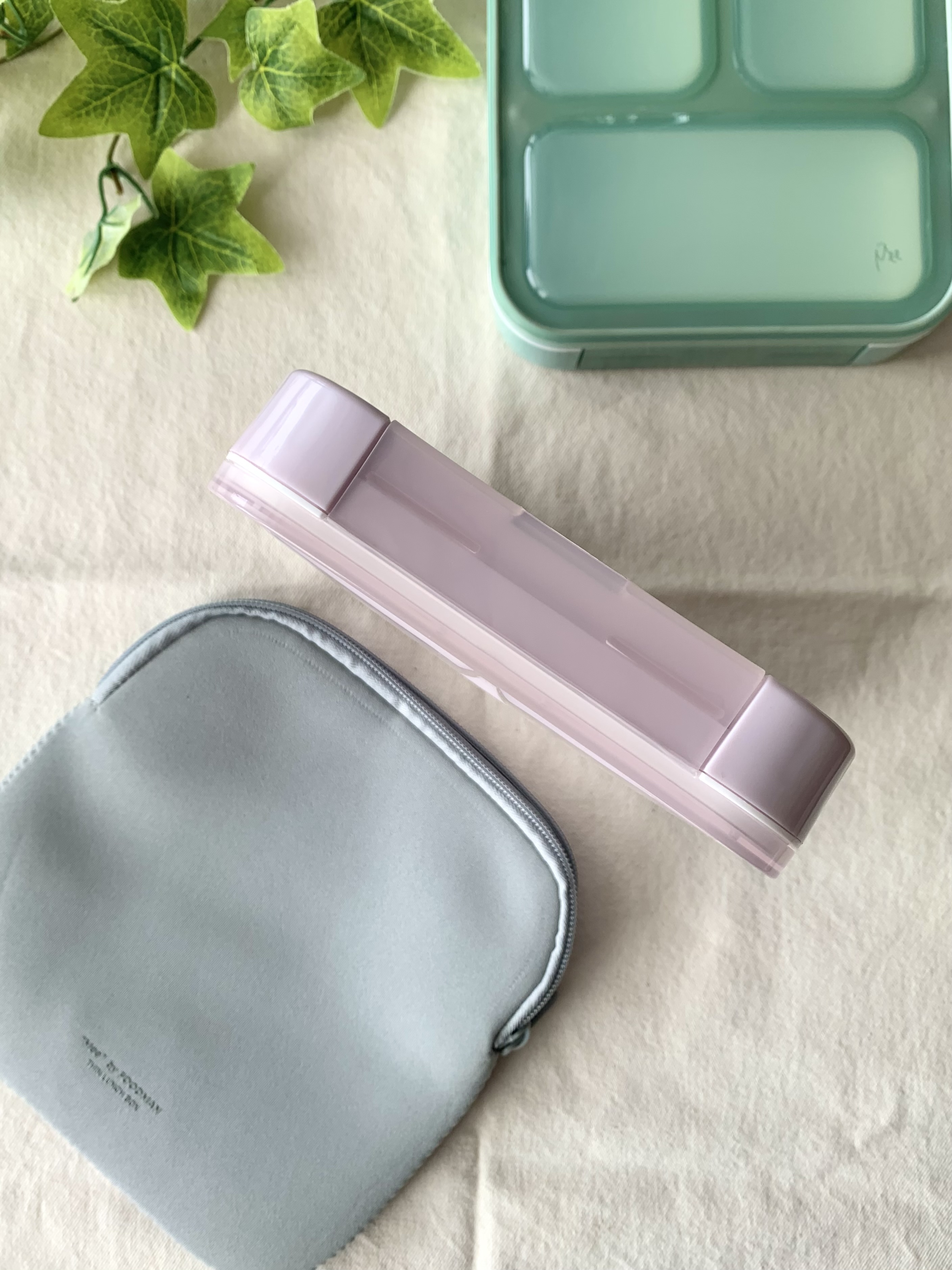mikachoさんの「212 KITCHEN STORE｜薄型弁当箱 抗菌 フードマン 400ml ライトグレー」を使ったコーディネート