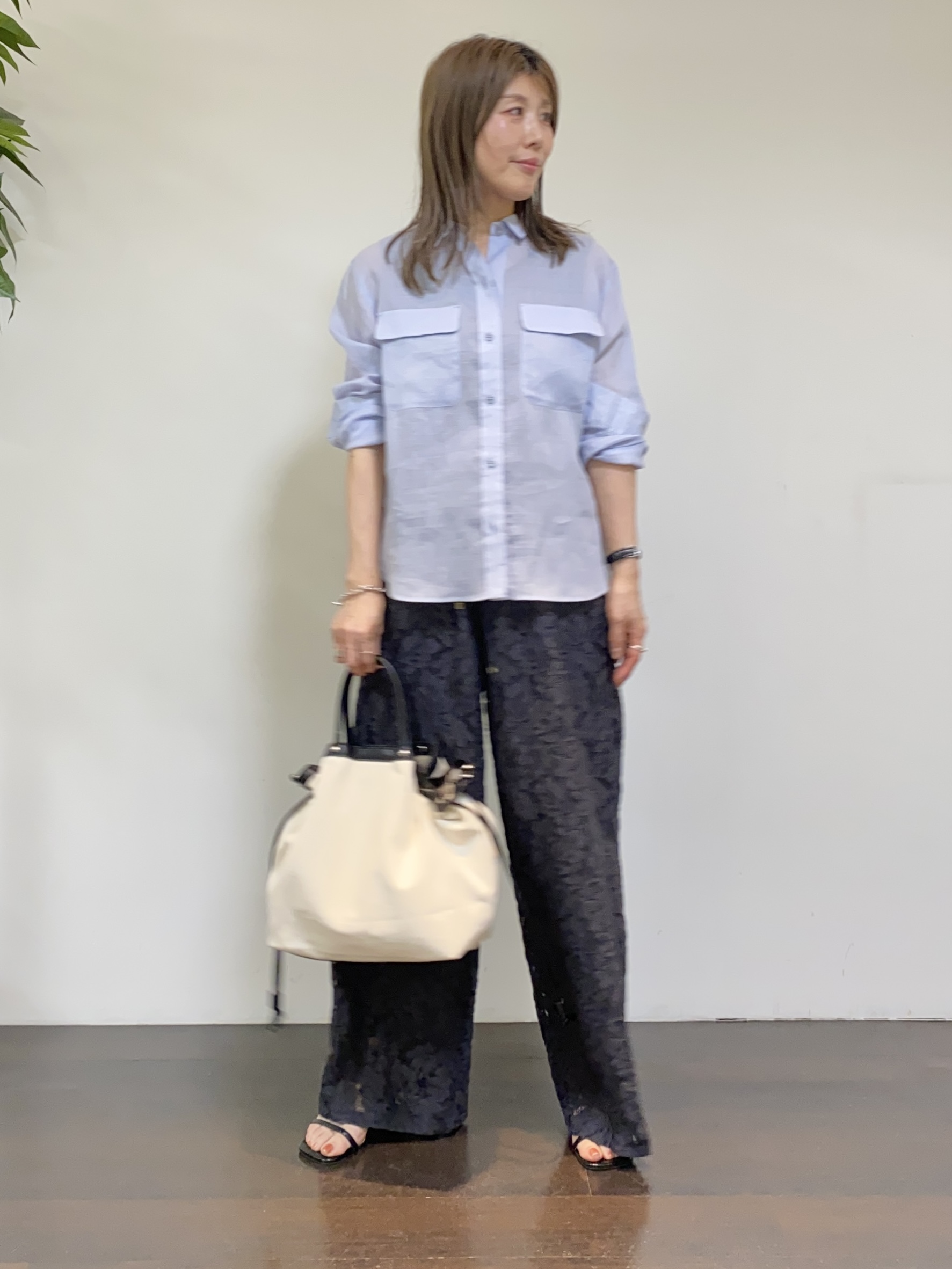 tomoさんの「UNTITLED｜【古畑星夏さん着用/接触冷感】ドライタッチシャツ」を使ったコーディネート