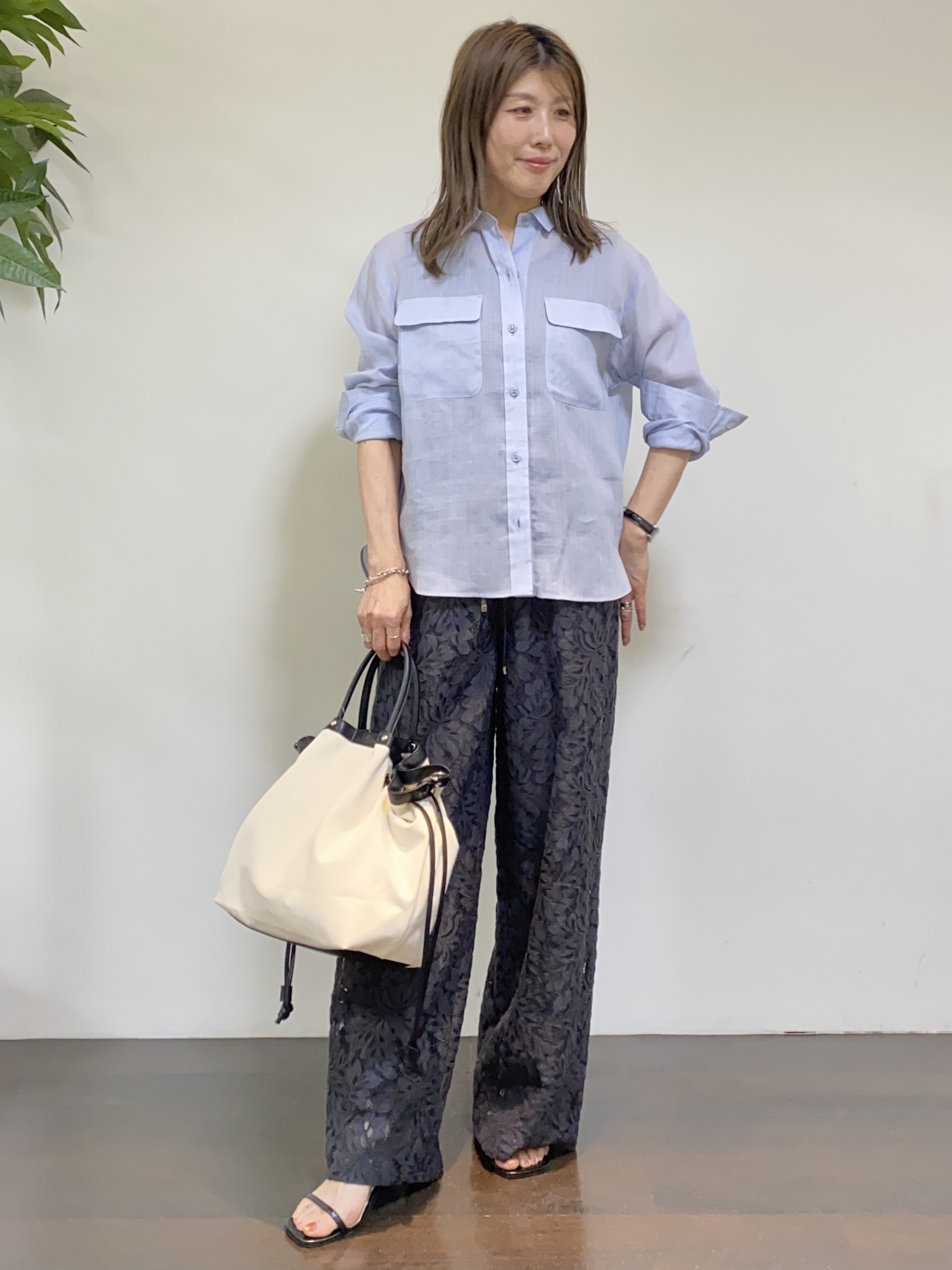 tomoさんの「UNTITLED｜【古畑星夏さん着用/接触冷感】ドライタッチシャツ」を使ったコーディネート