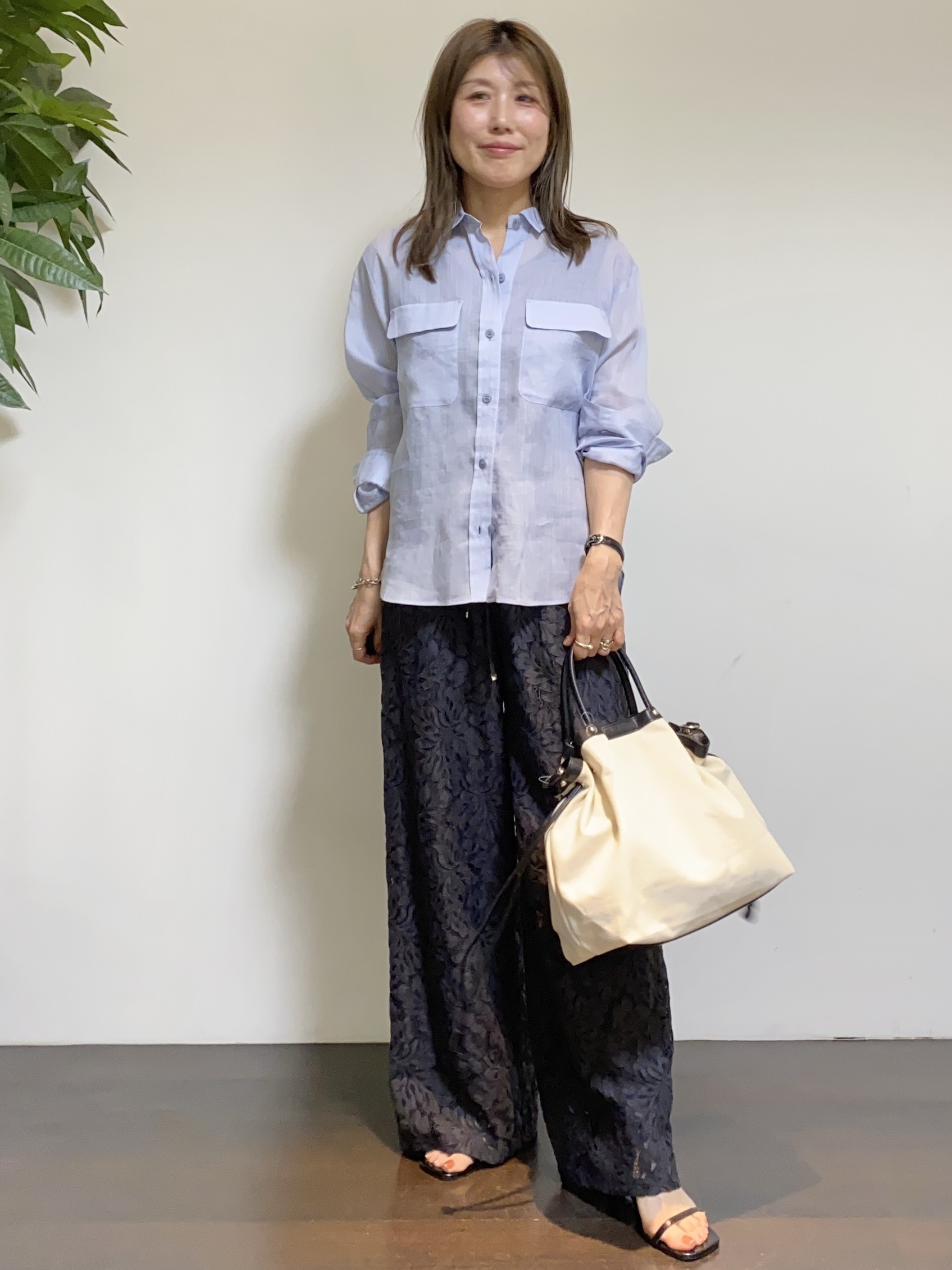 tomoさんの「UNTITLED｜【古畑星夏さん着用/接触冷感】ドライタッチシャツ」を使ったコーディネート