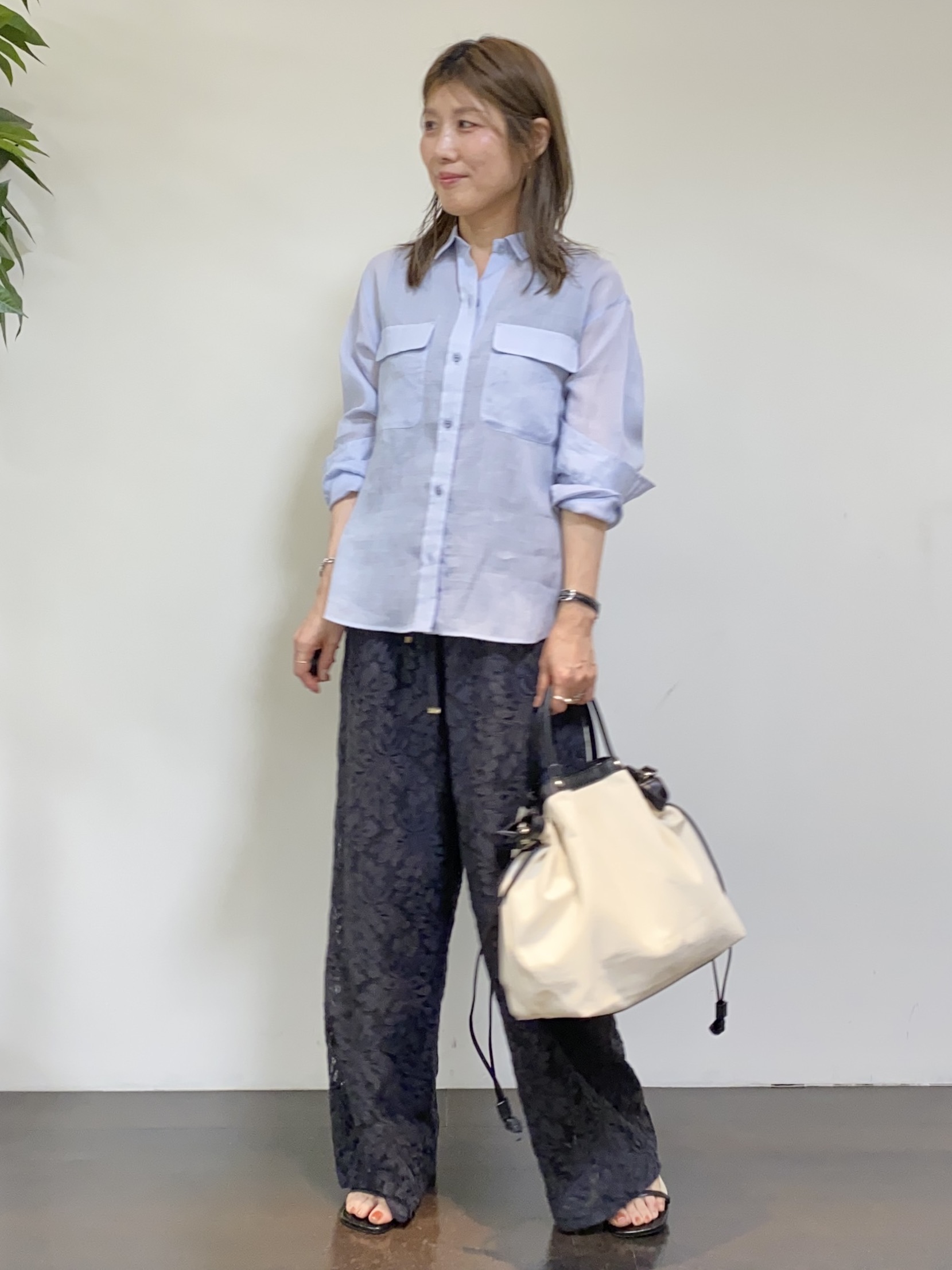 tomoさんの「UNTITLED｜【古畑星夏さん着用/接触冷感】ドライタッチシャツ」を使ったコーディネート