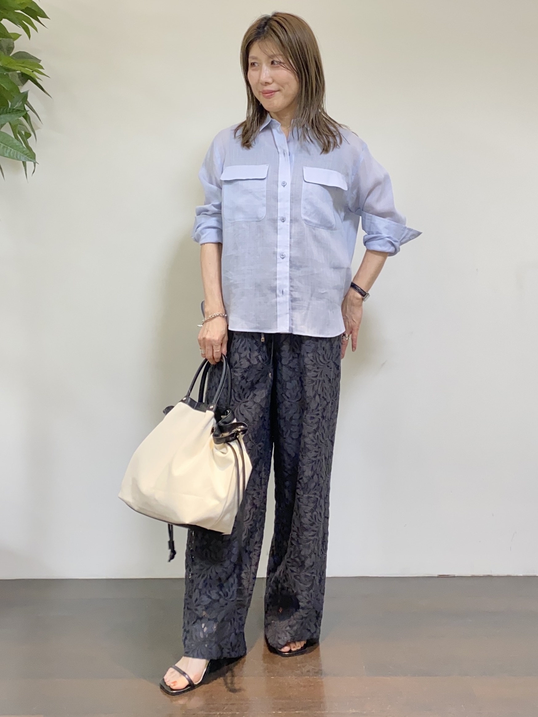 tomoさんの「UNTITLED｜【古畑星夏さん着用/接触冷感】ドライタッチシャツ」を使ったコーディネート