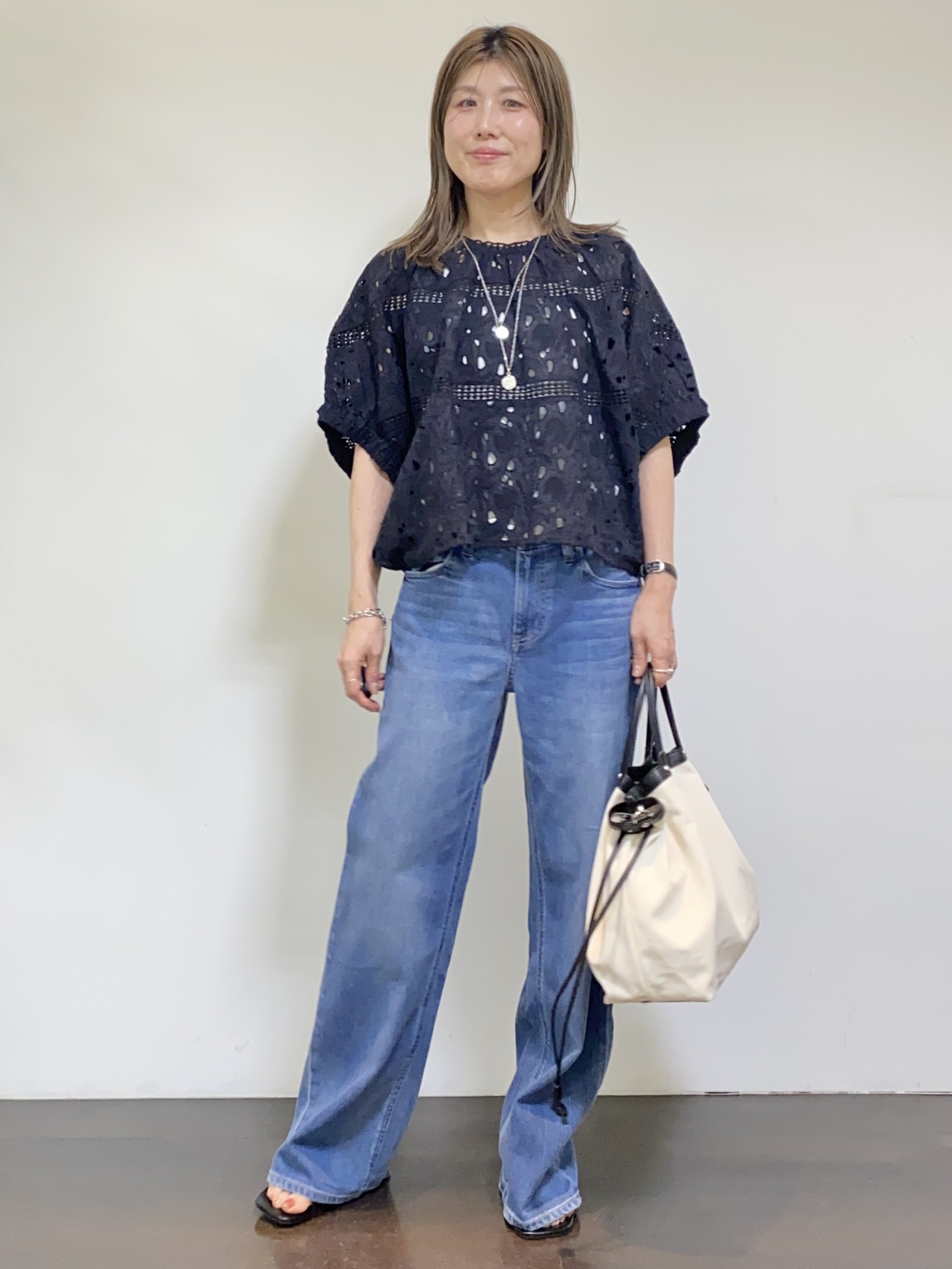 tomoさんの「UNTITLED｜リーベルラメベア天竺プルオーバファブリック」を使ったコーディネート