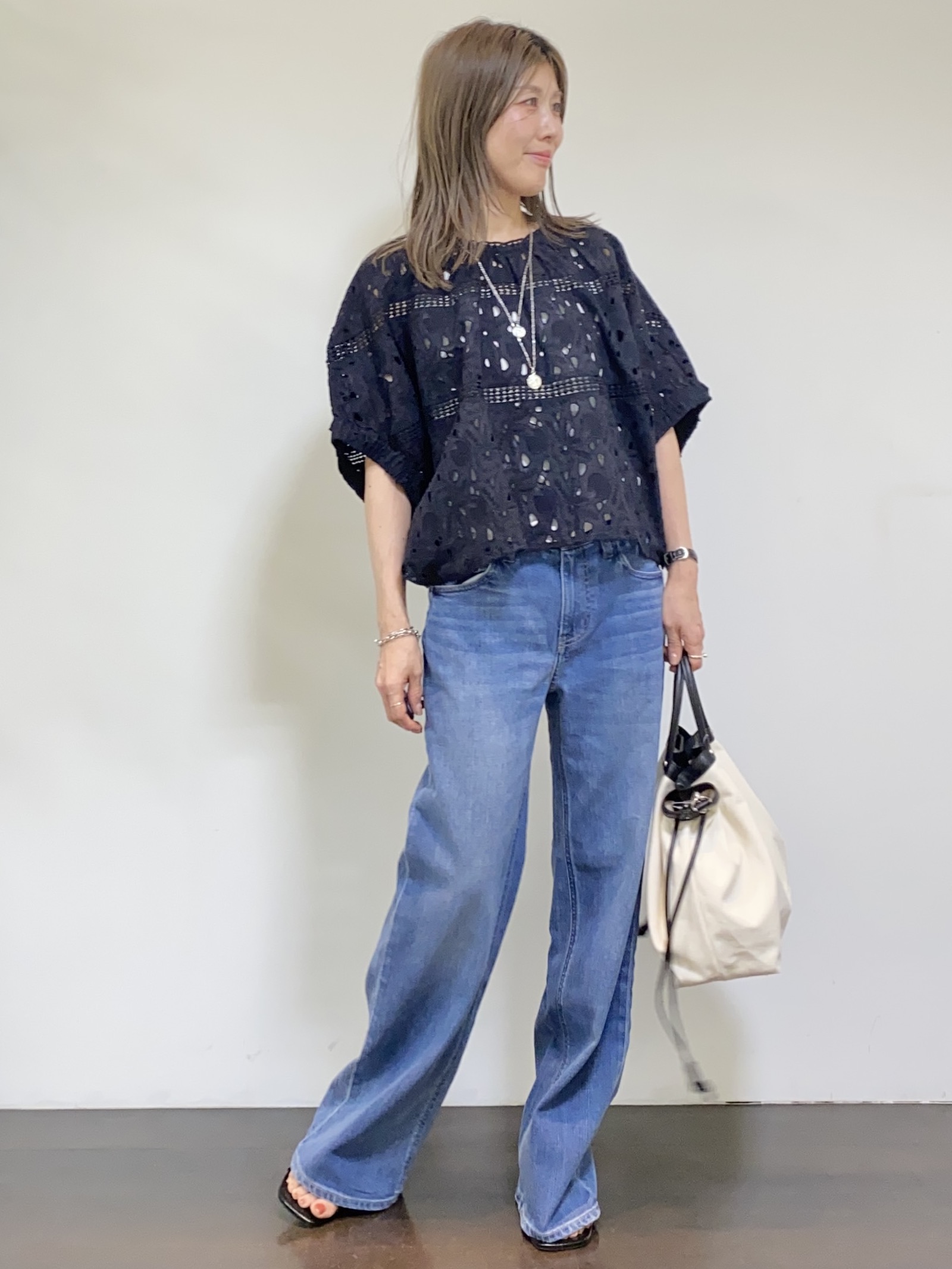 tomoさんの「UNTITLED｜リーベルラメベア天竺プルオーバファブリック」を使ったコーディネート