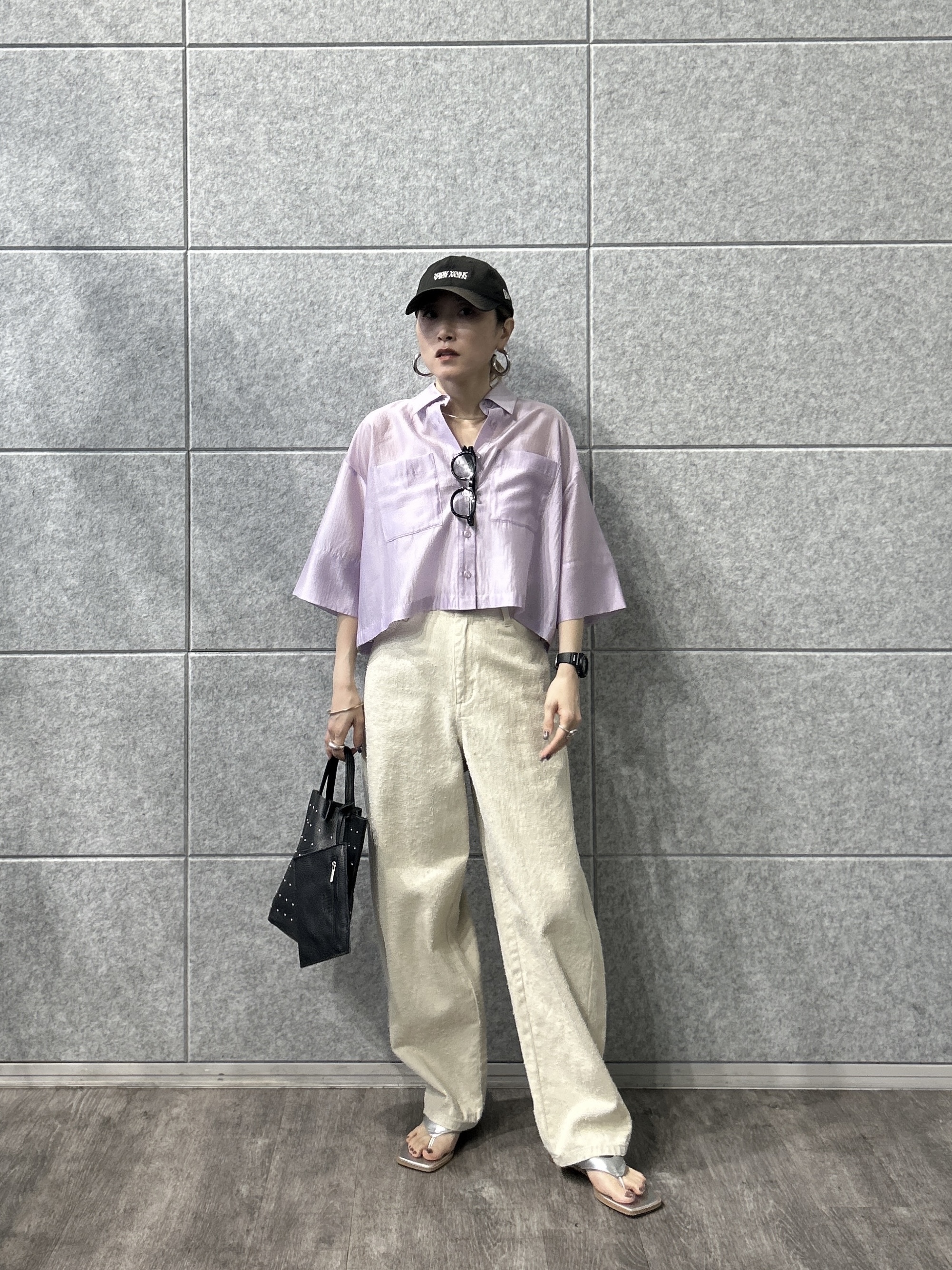kotakiさんの「INDIVI｜ボックスシルエットシアーシャツ【接触冷感】」を使ったコーディネート