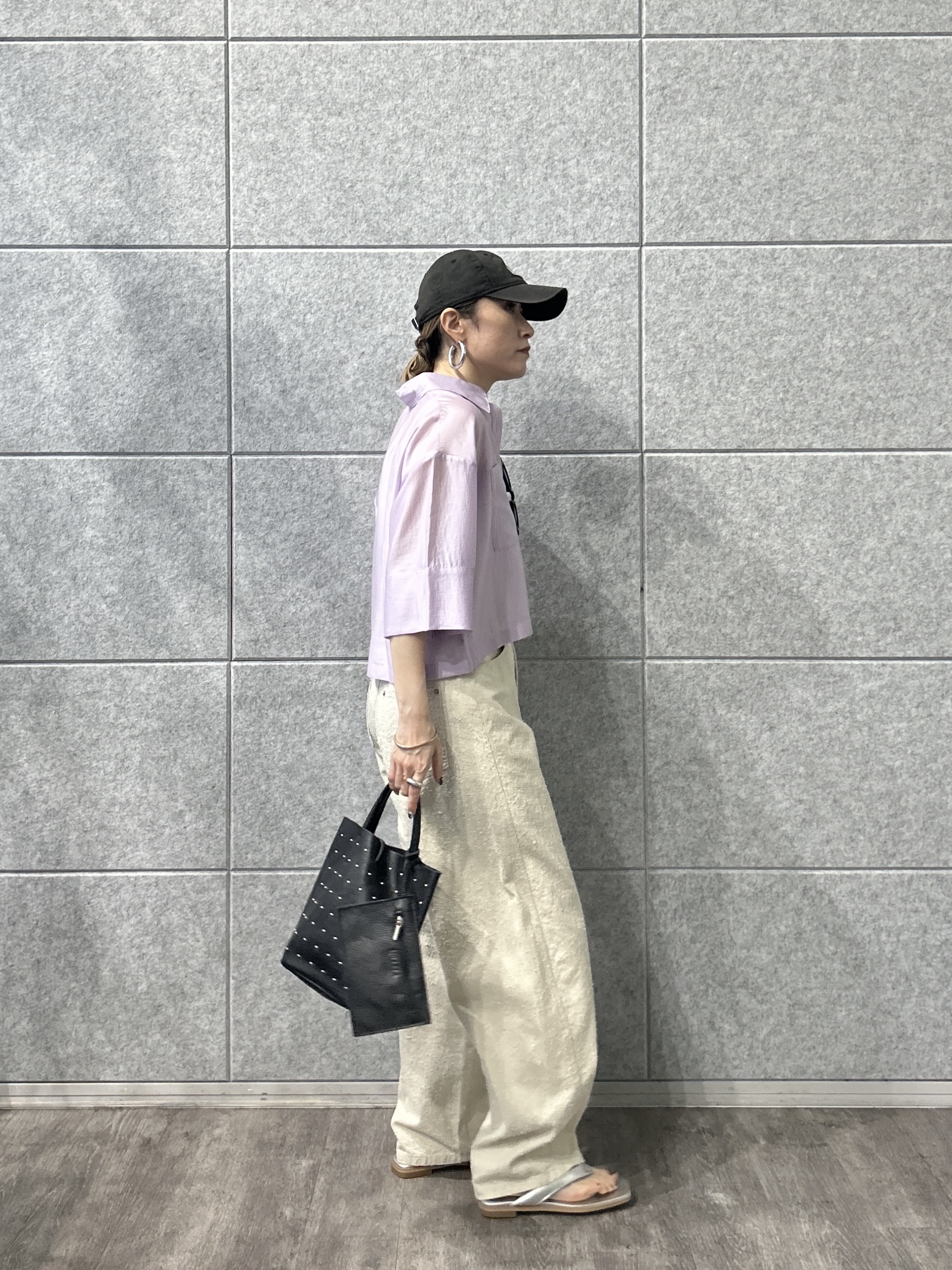 kotakiさんの「INDIVI｜ボックスシルエットシアーシャツ【接触冷感】」を使ったコーディネート