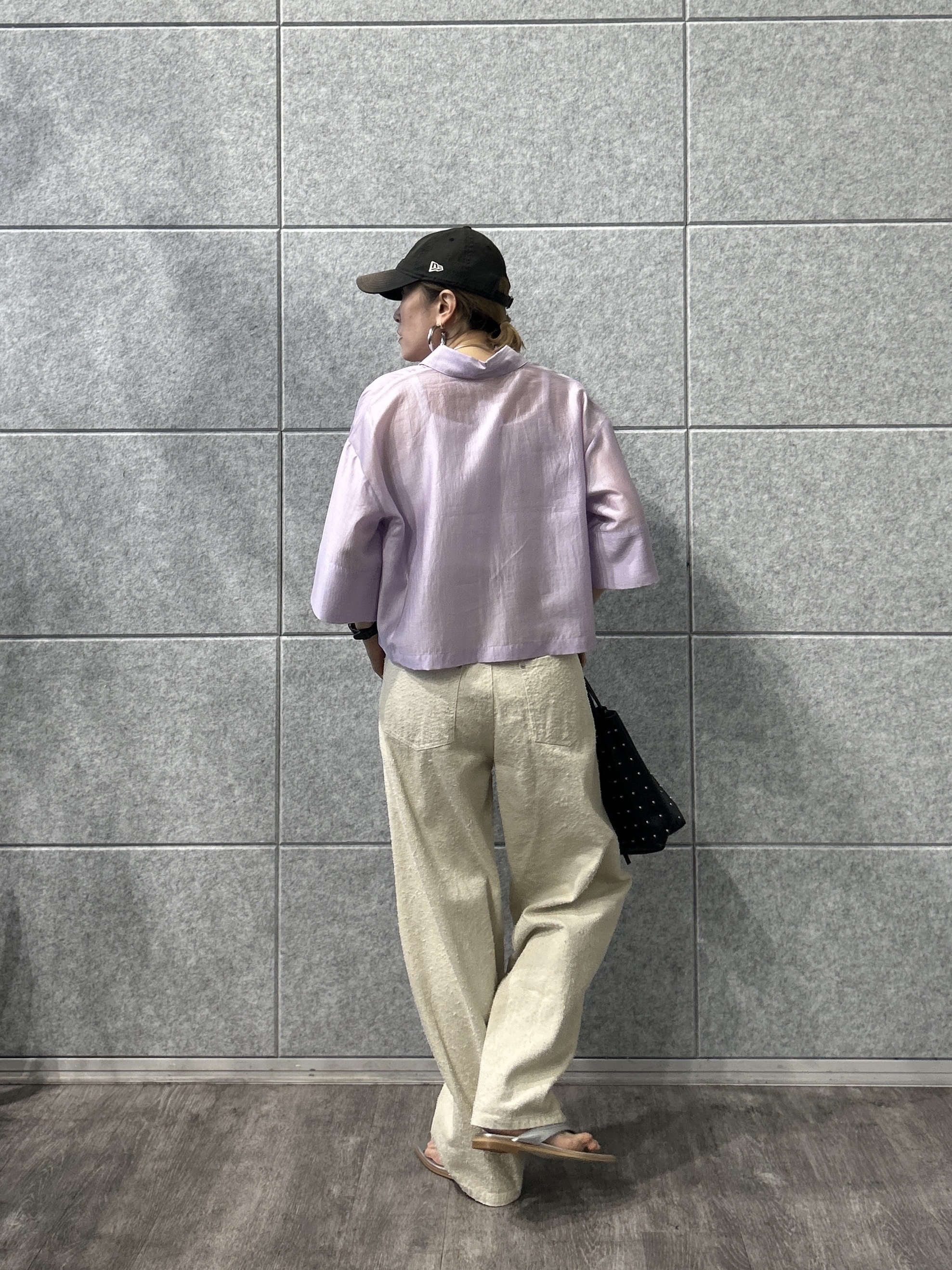 kotakiさんの「INDIVI｜ボックスシルエットシアーシャツ【接触冷感】」を使ったコーディネート