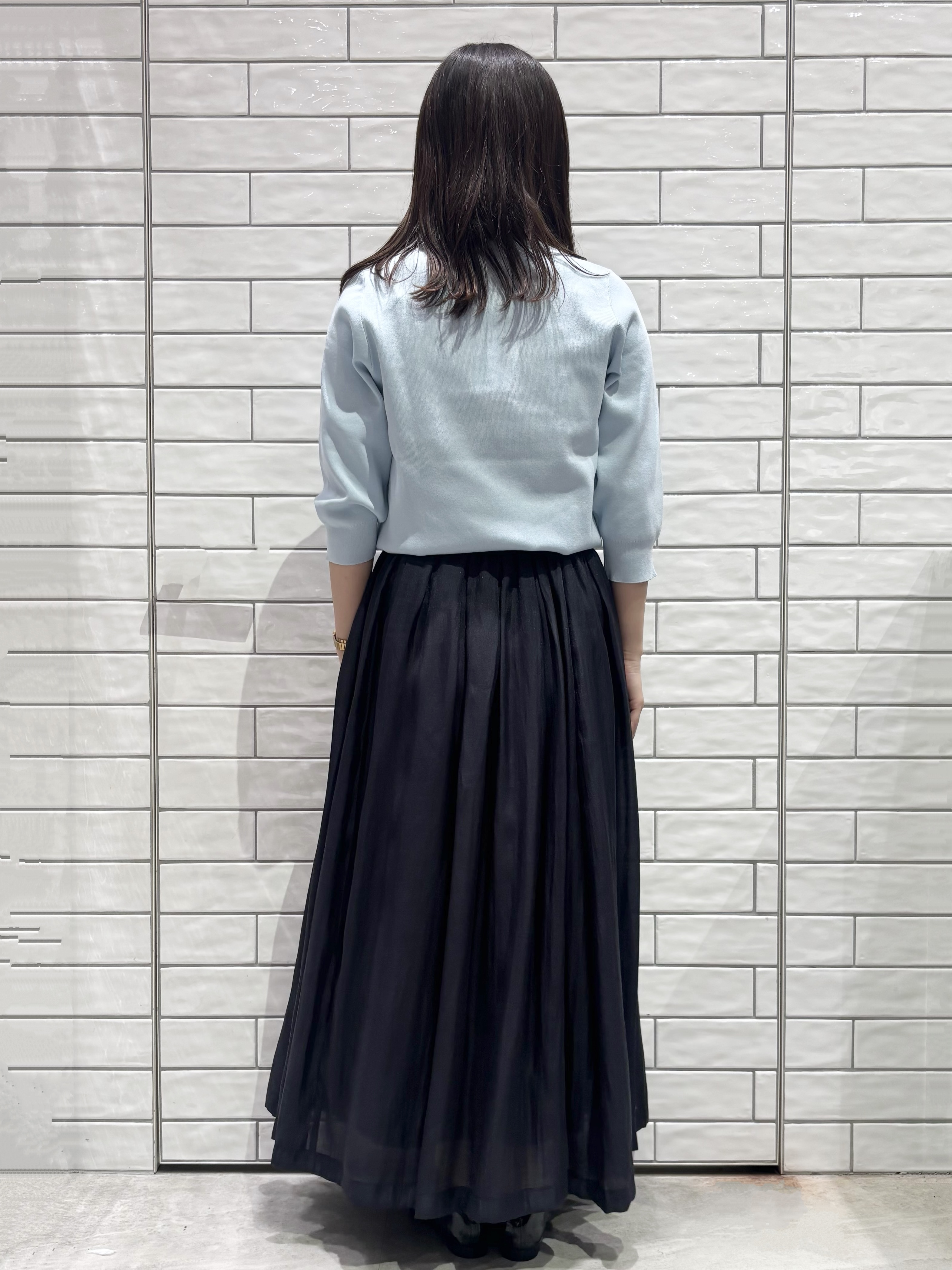 ranさんの「OPAQUE.CLIP｜フリルヘンリーネックニット【洗濯機OK／抗ピル】」を使ったコーディネート