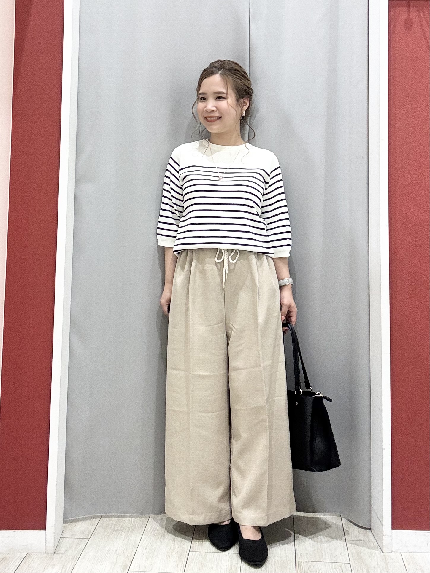 shioさんの「SHOO･LA･RUE｜【綿100%/UV/S-LL/体型カバー】優しく透ける 柔らかシアーデニムシャツ」を使ったコーディネート