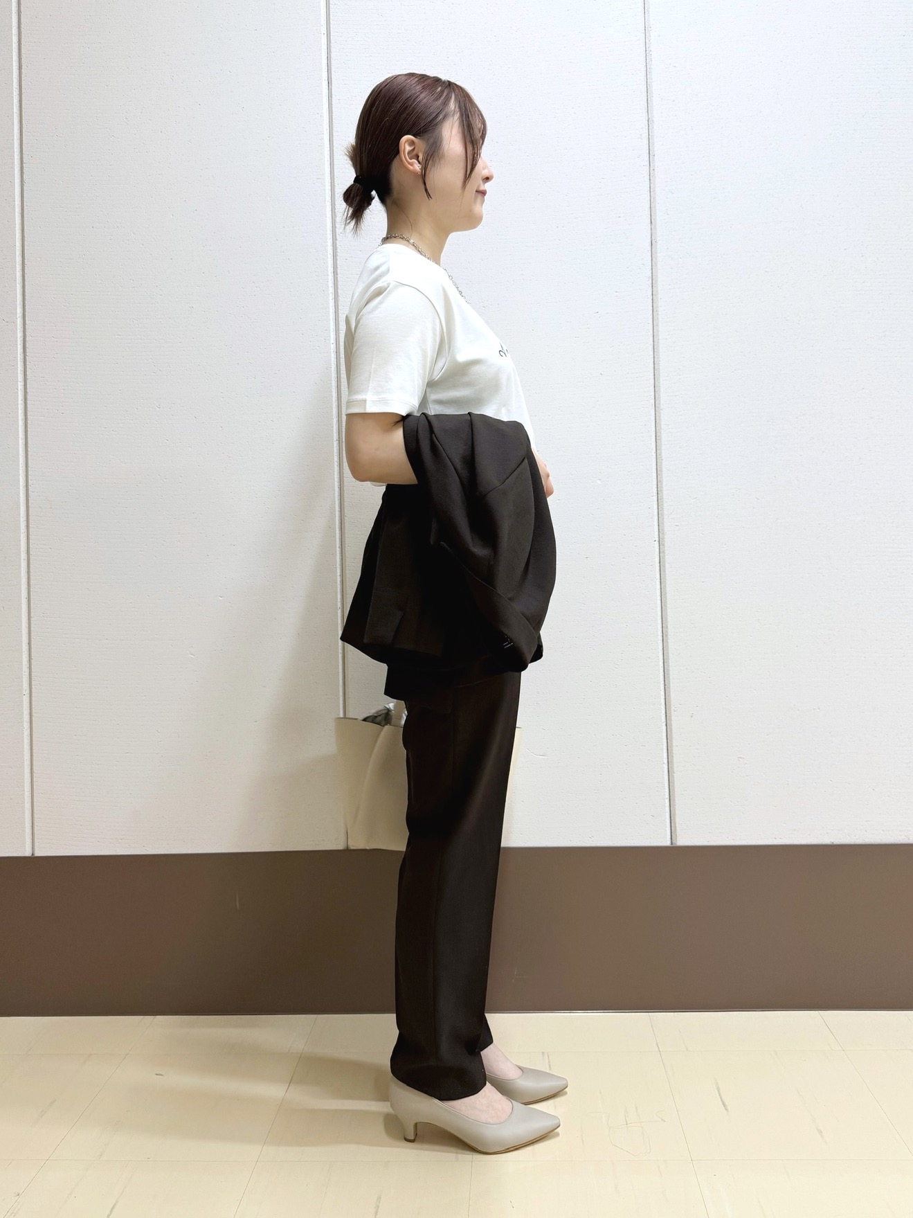 Rikoさんの「INDIVI｜【洗える／UVケア／麻調】シングルジャケット」を使ったコーディネート