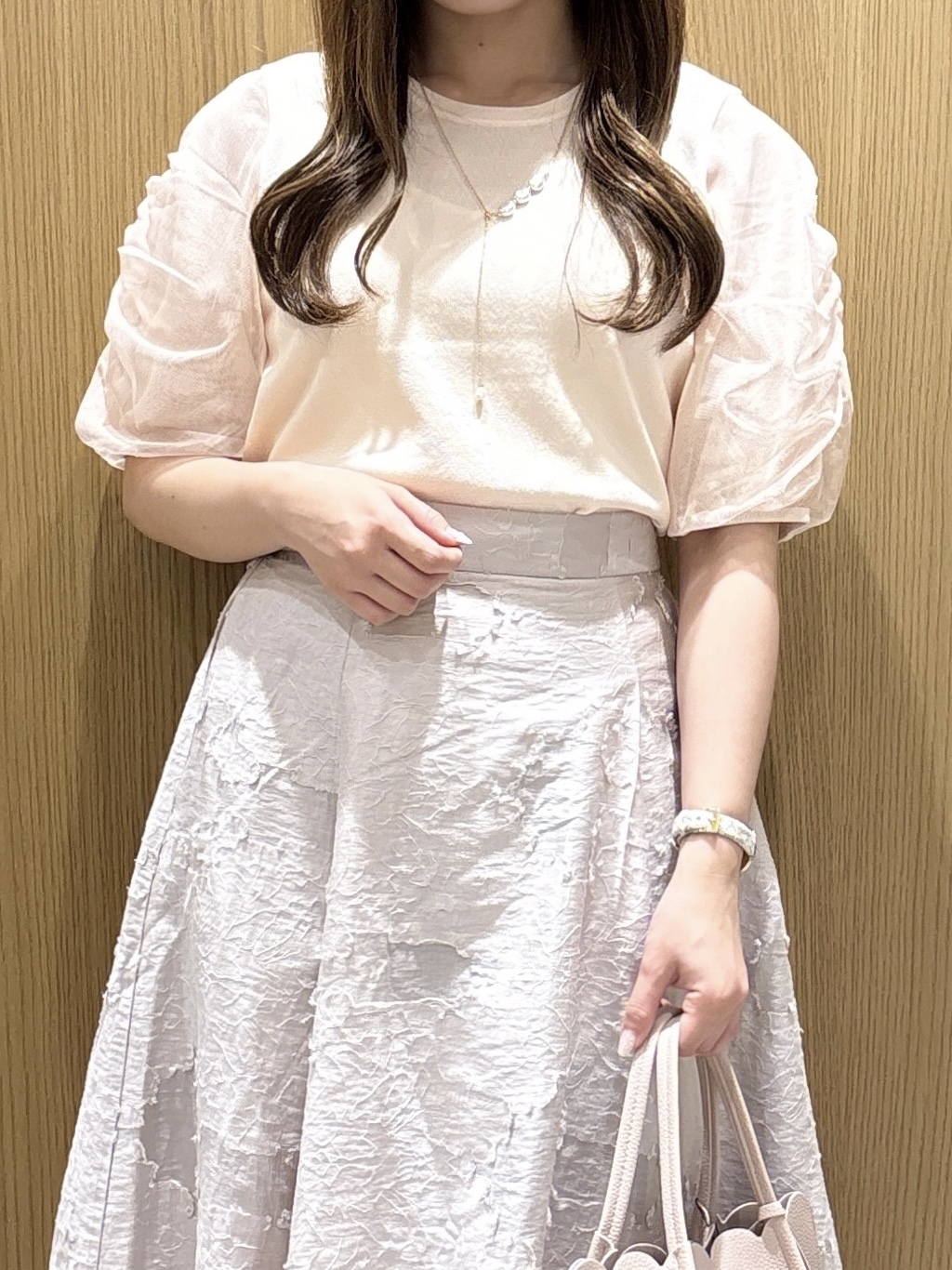 ゆいさんの「index｜ギャザーチュールスリーブニット【洗濯機OK／抗ピル】」を使ったコーディネート