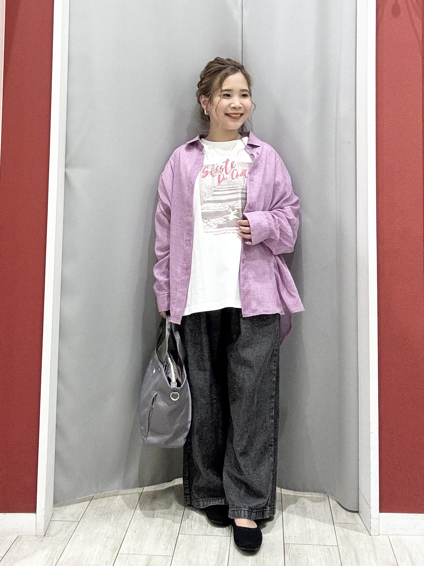 shioさんの「SHOO･LA･RUE｜【体型カバー】ふんわり質感 やわらかこなれシアーシャツ」を使ったコーディネート