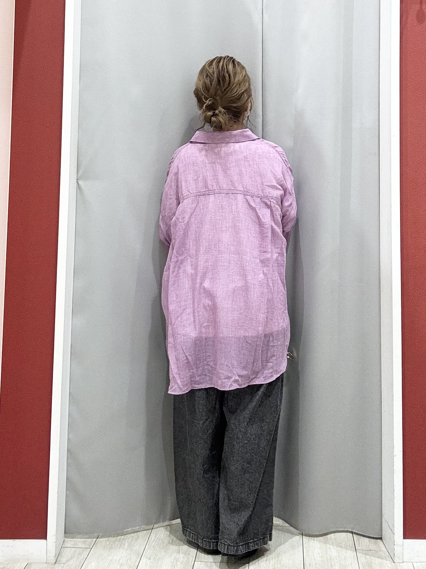 shioさんの「SHOO･LA･RUE｜【体型カバー】ふんわり質感 やわらかこなれシアーシャツ」を使ったコーディネート