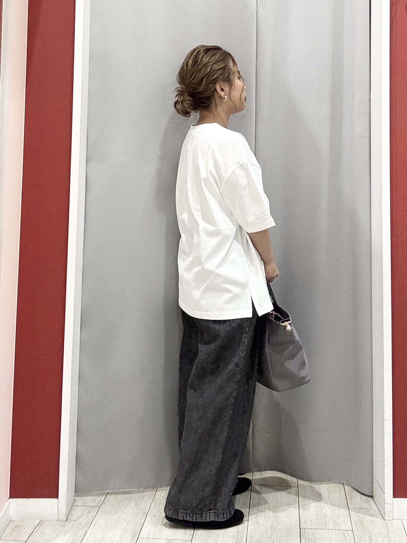 shioさんの「SHOO･LA･RUE｜【体型カバー】ふんわり質感 やわらかこなれシアーシャツ」を使ったコーディネート