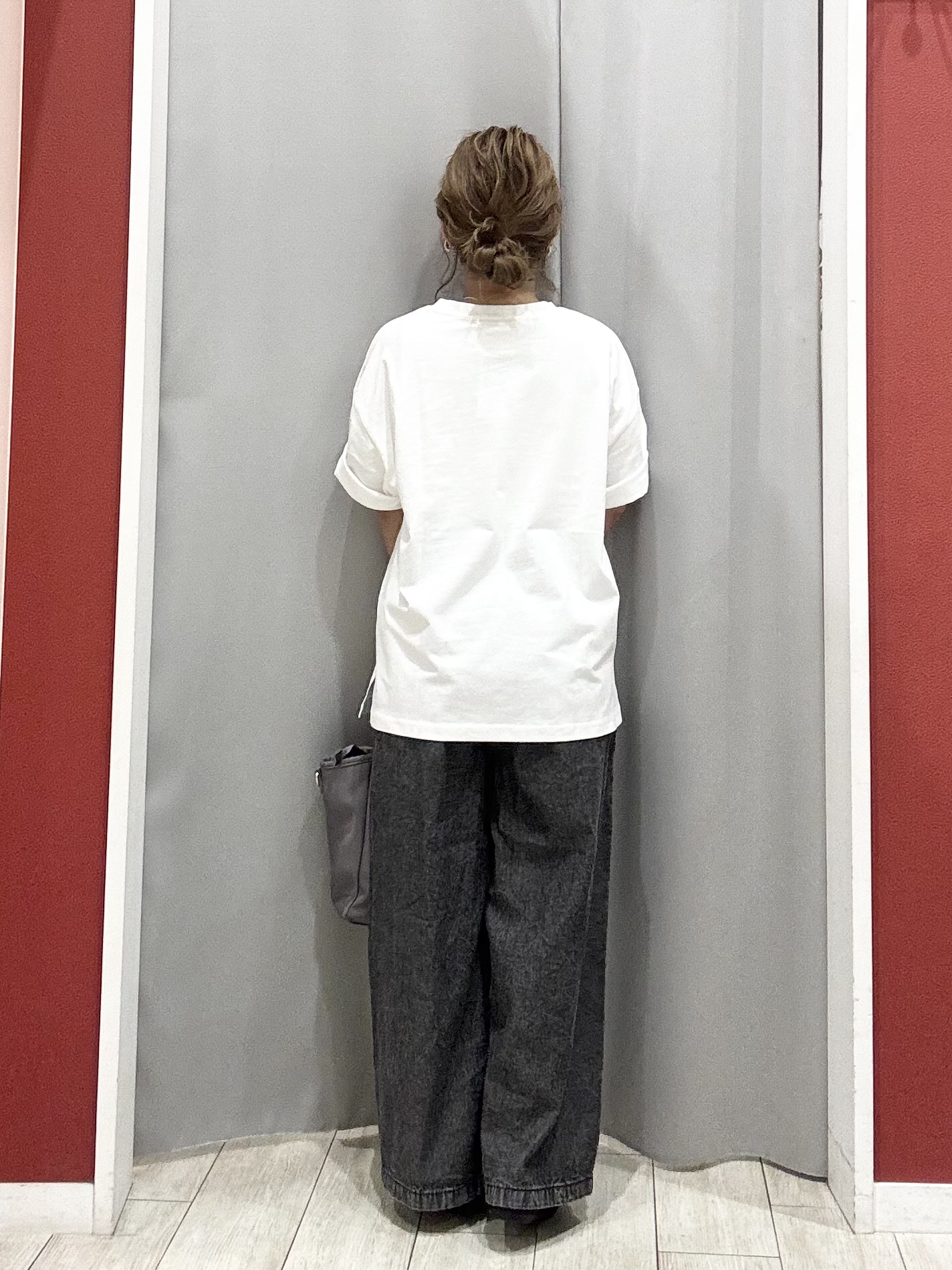 shioさんの「SHOO･LA･RUE｜【体型カバー】ふんわり質感 やわらかこなれシアーシャツ」を使ったコーディネート