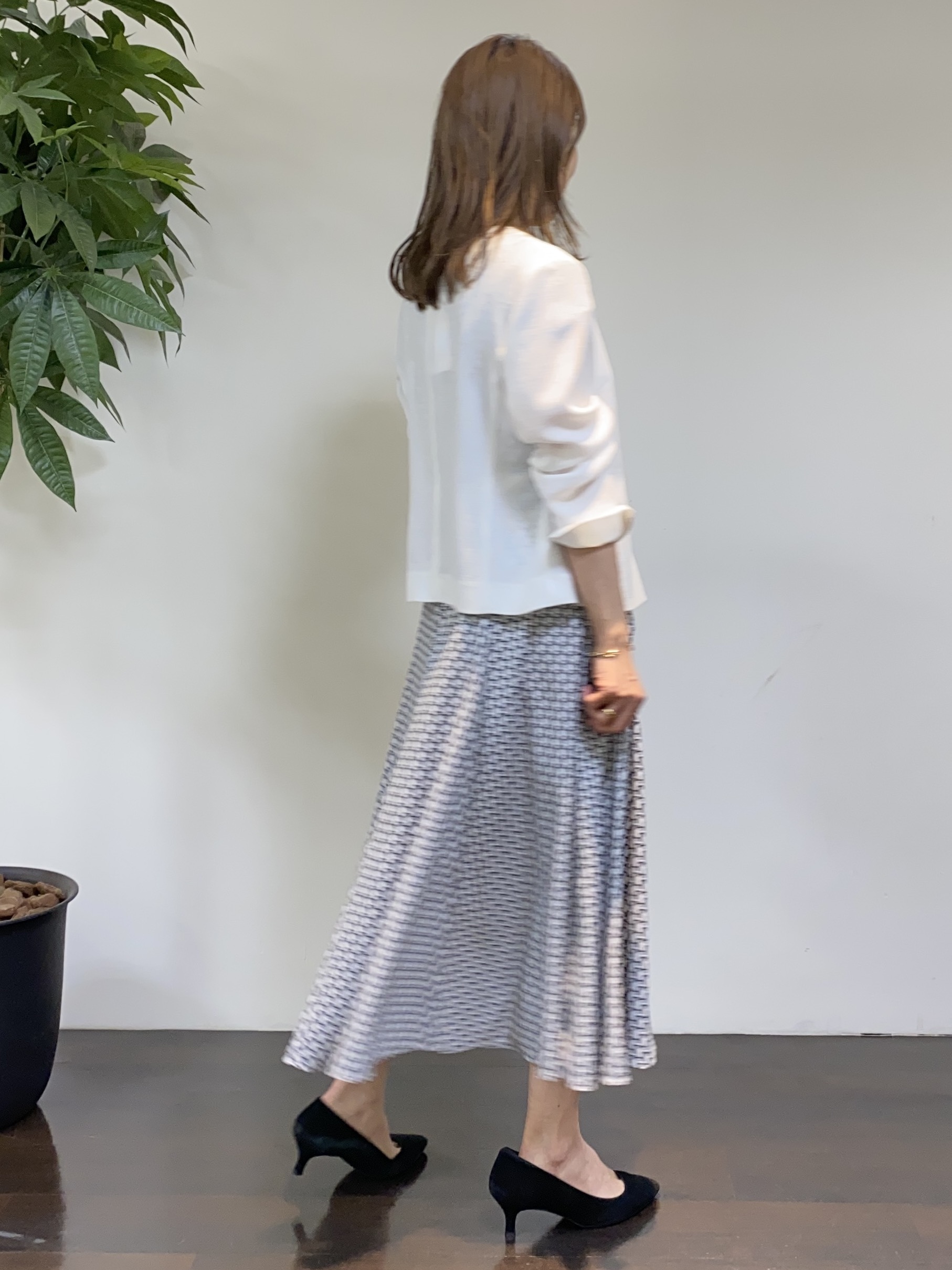 tomoさんの「UNTITLED｜【清涼感/洗える】ミニマルシルエットジャケット」を使ったコーディネート
