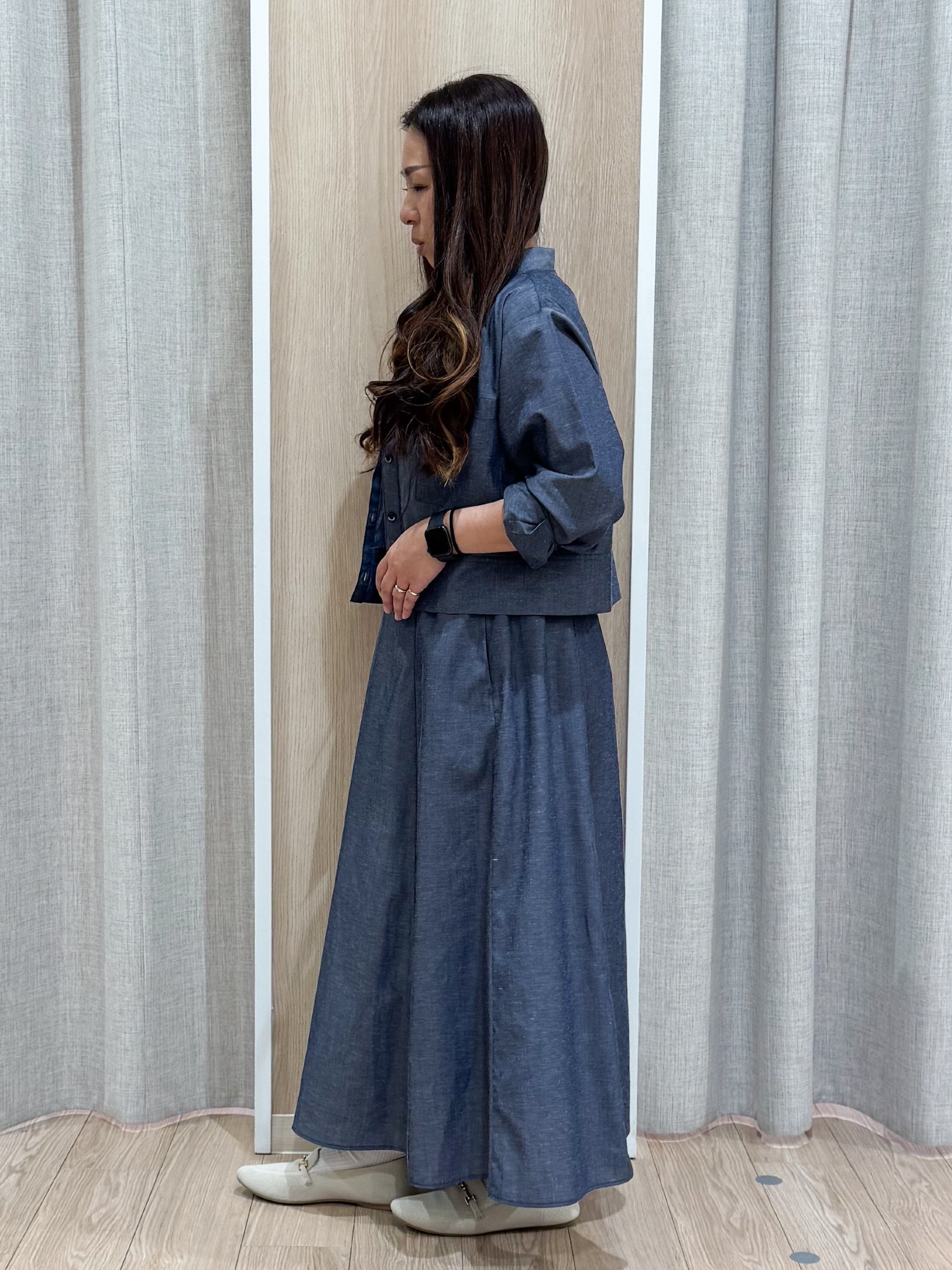 sachiさんの「grove｜【貴島明日香さん着用／イージーケア／接触冷感】麻混クロップドシャツ」を使ったコーディネート