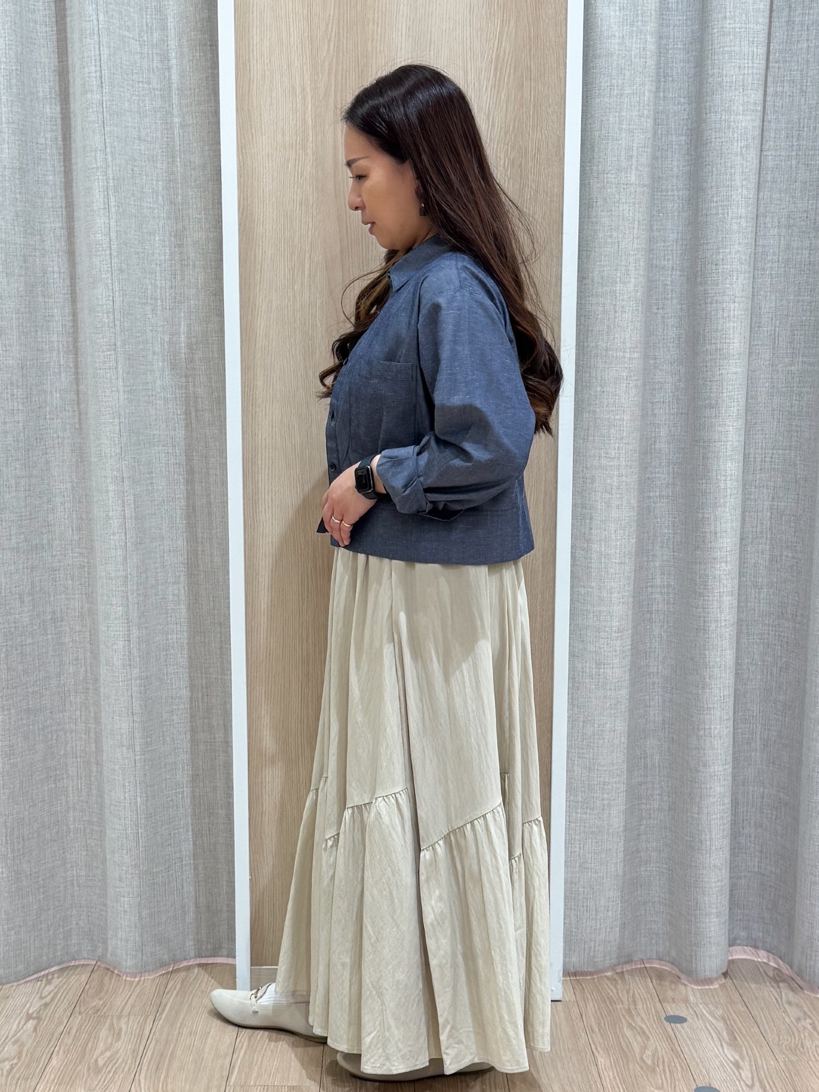 sachiさんの「grove｜【貴島明日香さん着用／イージーケア／接触冷感】麻混クロップドシャツ」を使ったコーディネート