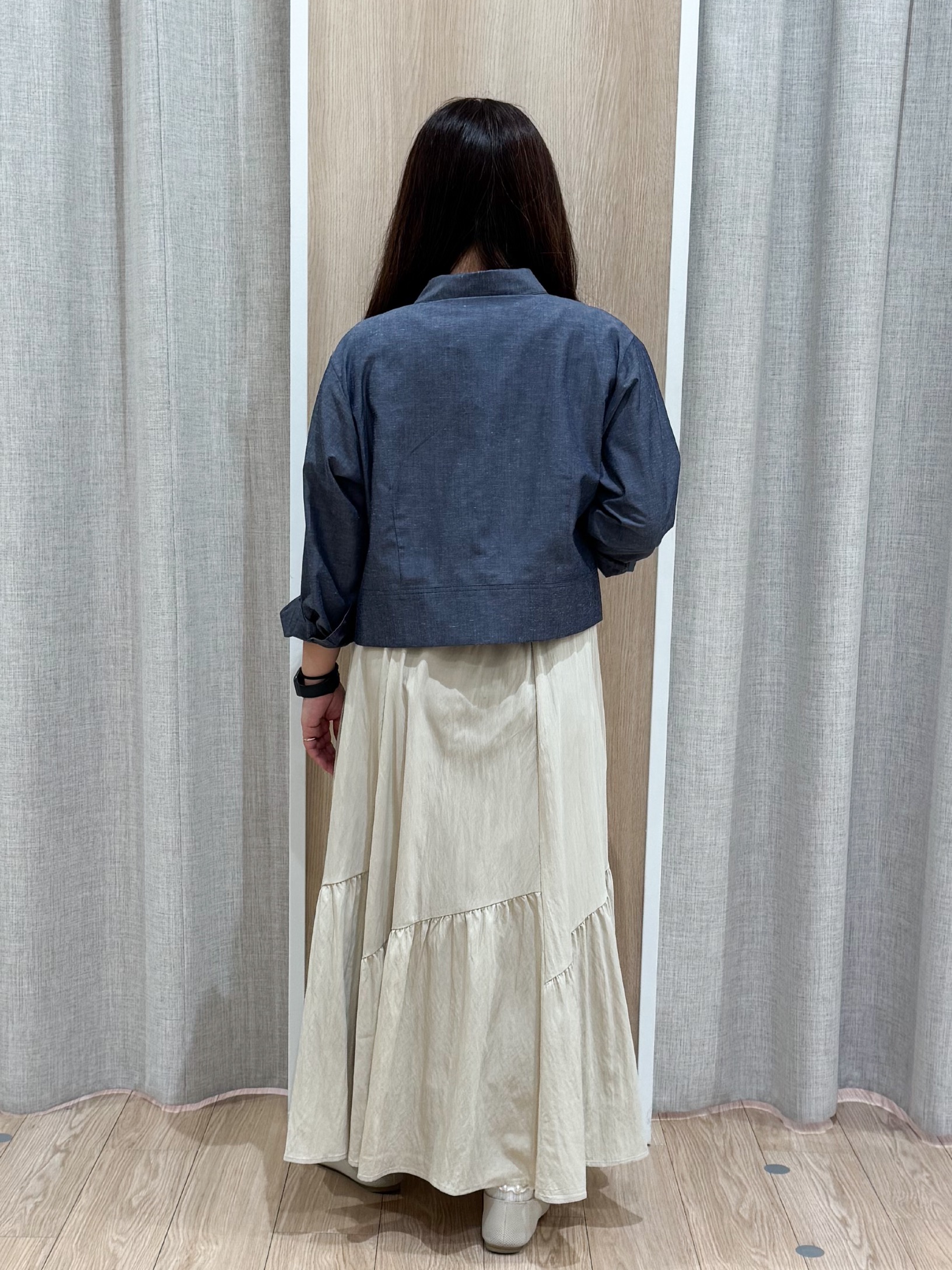 sachiさんの「grove｜【貴島明日香さん着用／イージーケア／接触冷感】麻混クロップドシャツ」を使ったコーディネート