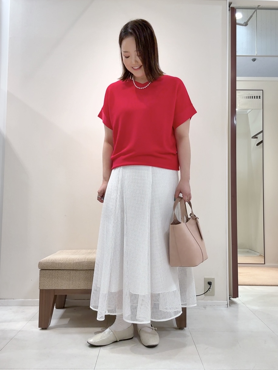 YUIさんの「UNTITLED｜【11色展開/体型カバー】前後2WAYフレンチスリーブニット」を使ったコーディネート