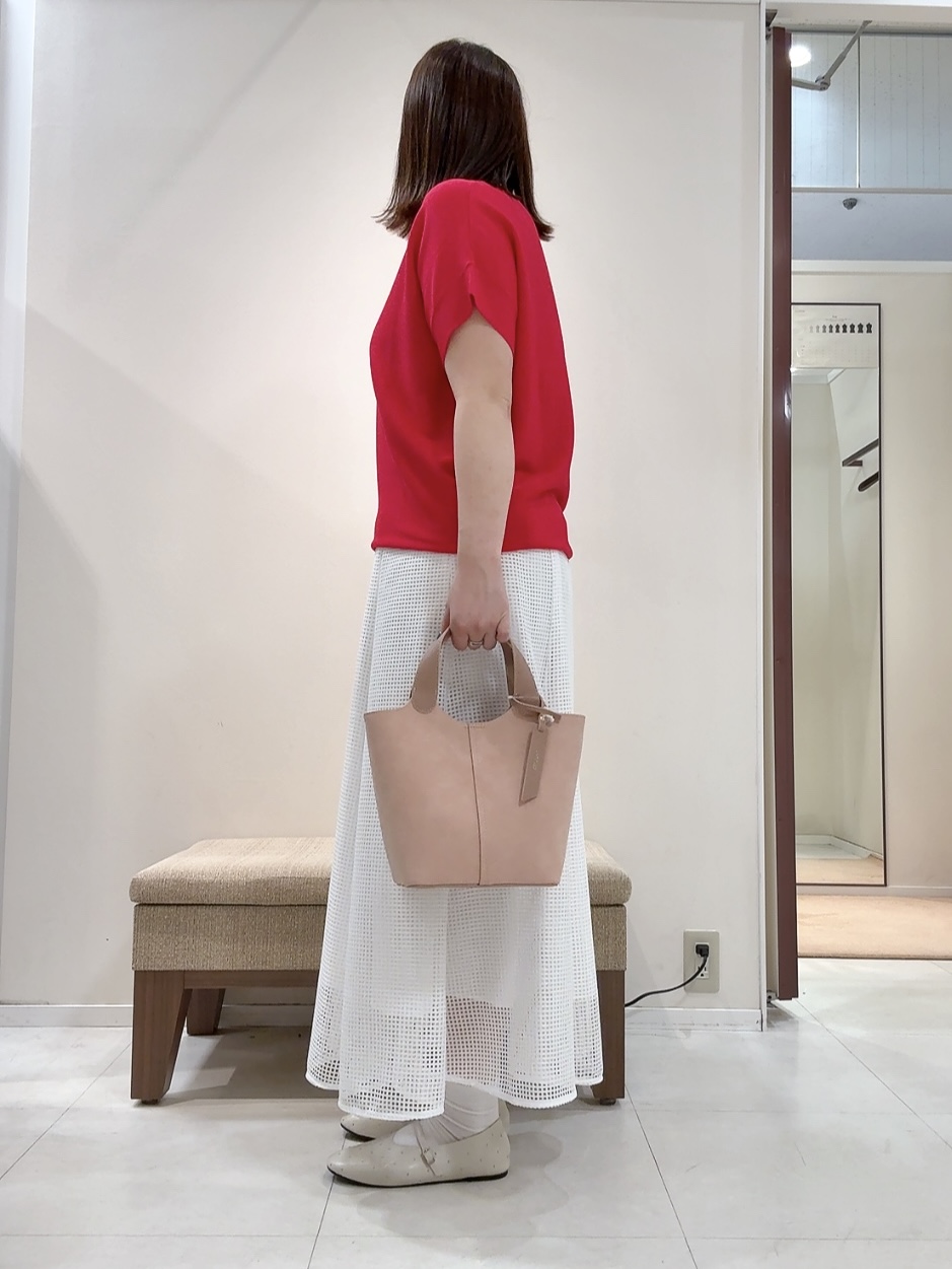 YUIさんの「UNTITLED｜【11色展開/体型カバー】前後2WAYフレンチスリーブニット」を使ったコーディネート