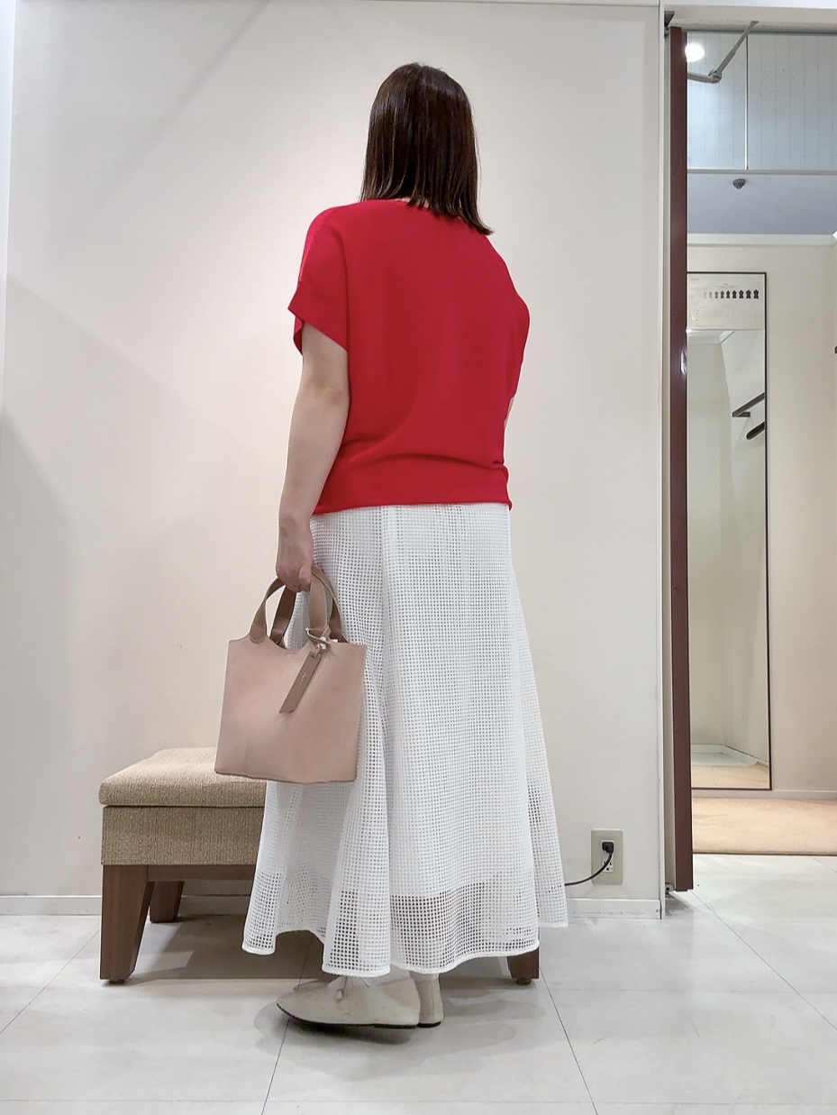 YUIさんの「UNTITLED｜【11色展開/体型カバー】前後2WAYフレンチスリーブニット」を使ったコーディネート