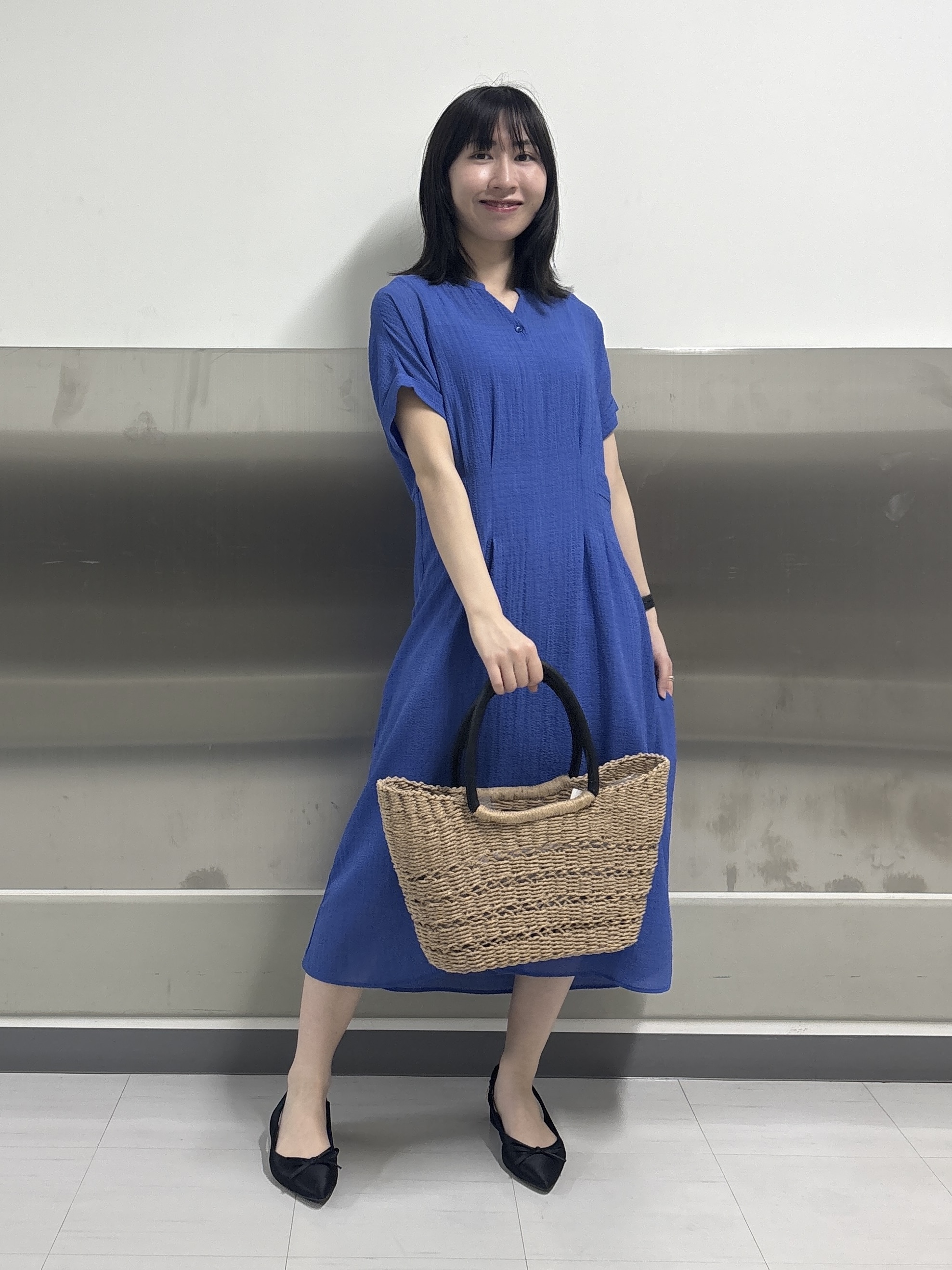 Yoshimiさんの「INDIVI｜【透かし編み】ペーパーヤーン バスケットバッグ」を使ったコーディネート