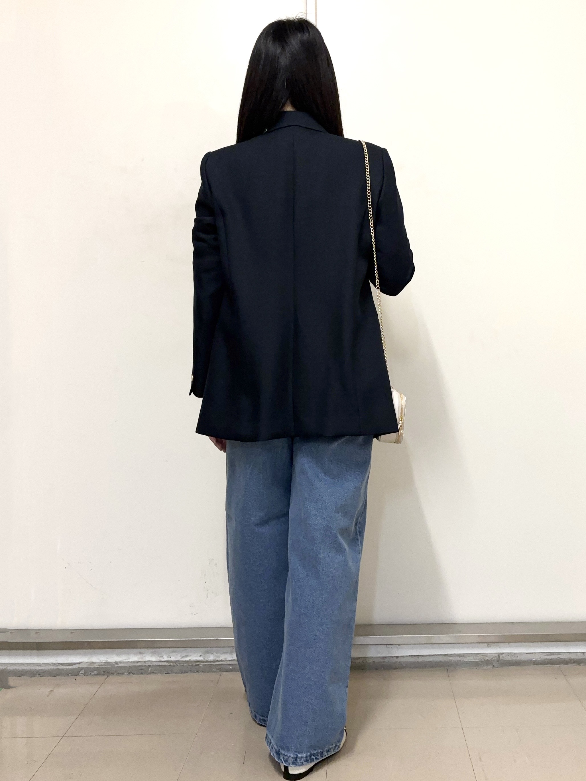 あきさんの「OPAQUE.CLIP｜金ボタンダブルブレストテーラードジャケット／セットアップ対応【洗える】」を使ったコーディネート