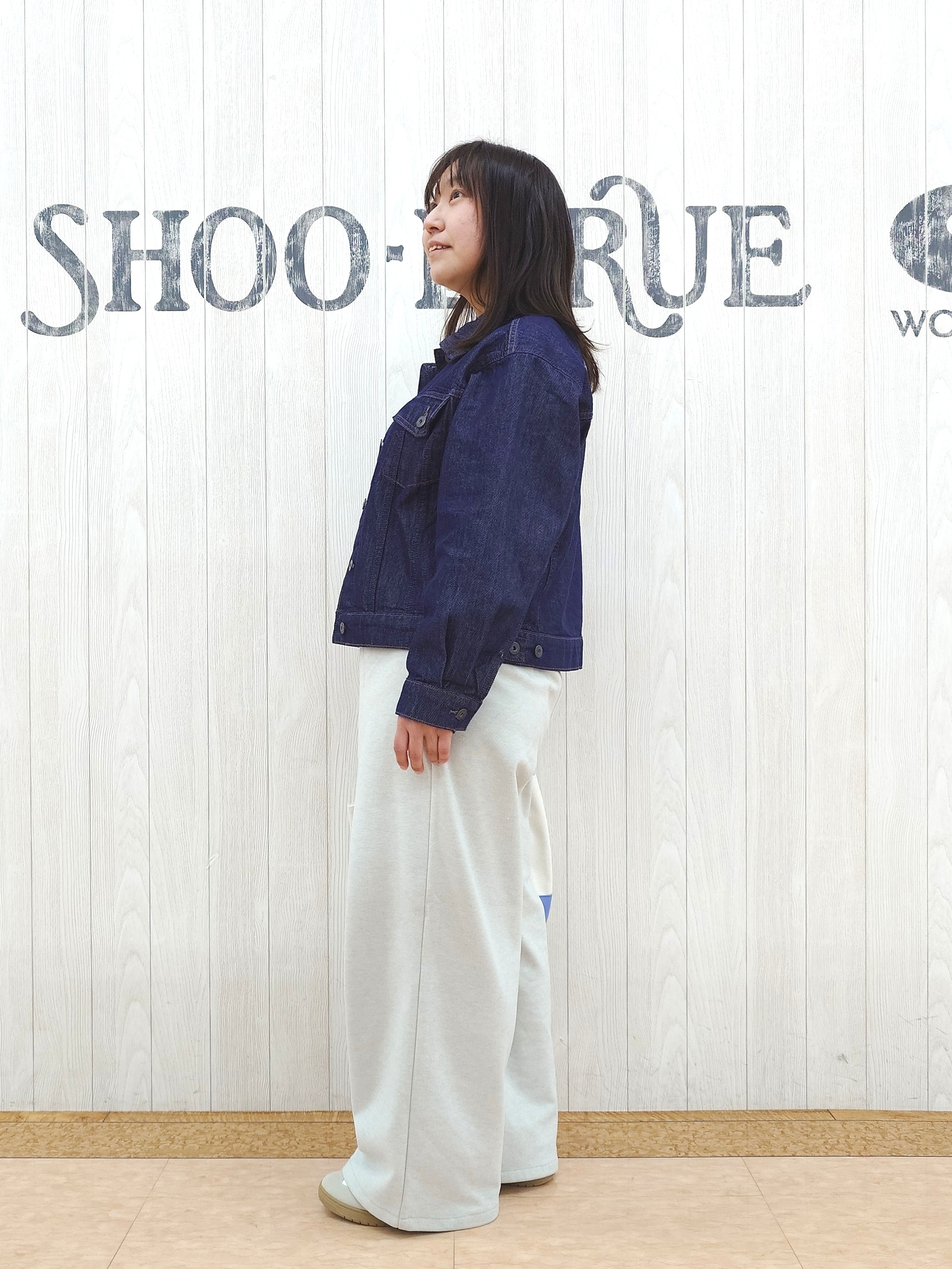とろろさんの「SHOO･LA･RUE｜【SHOO・LA・RUE DENIM】羽織るだけでこなれる　オーバーサイズデニムジャケット」を使ったコーディネート