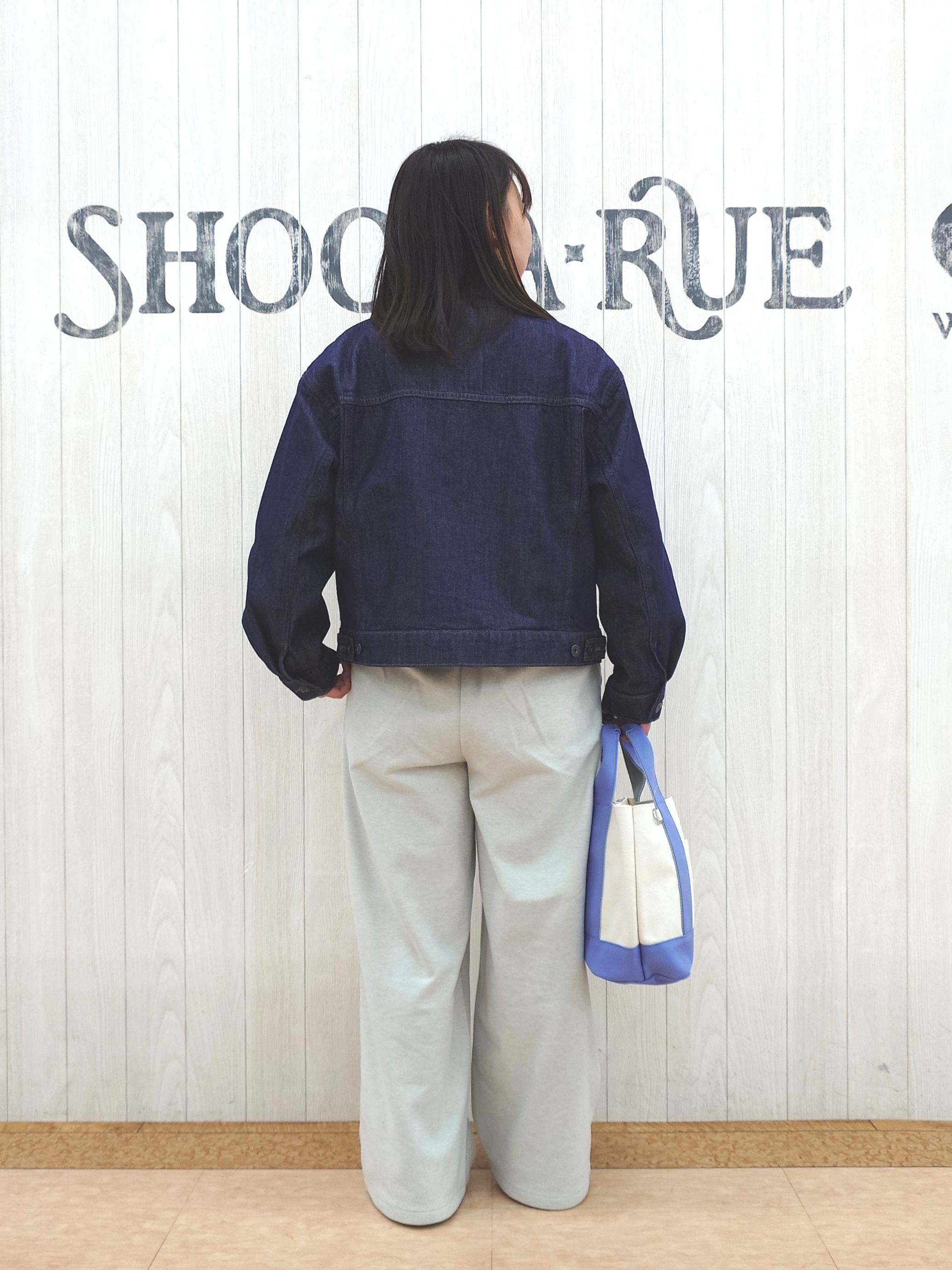 とろろさんの「SHOO･LA･RUE｜【SHOO・LA・RUE DENIM】羽織るだけでこなれる　オーバーサイズデニムジャケット」を使ったコーディネート
