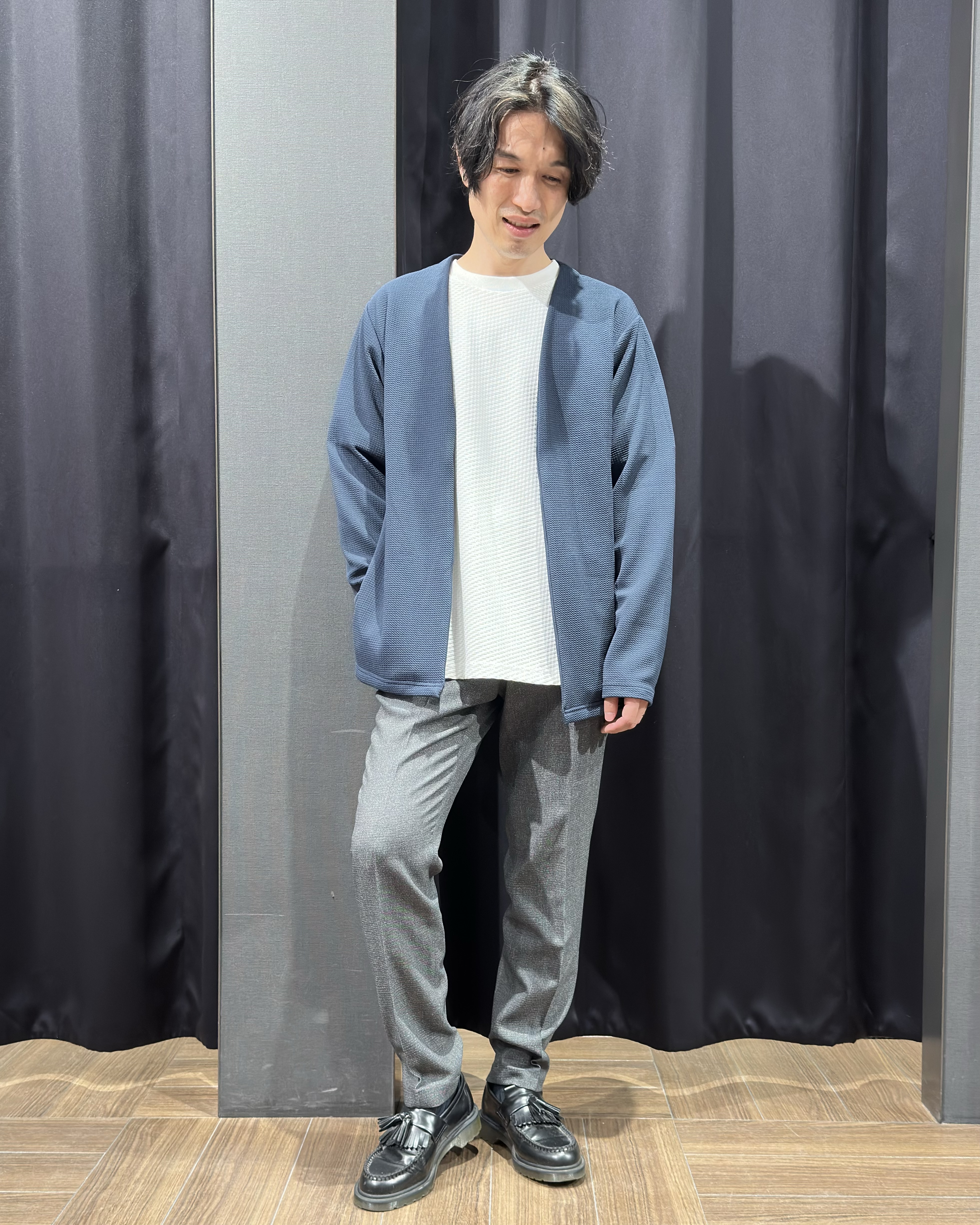 tomoyaさんの「THE SHOP TK｜【2点セット】カーディガン＋半袖Tシャツ 洗濯機OK」を使ったコーディネート