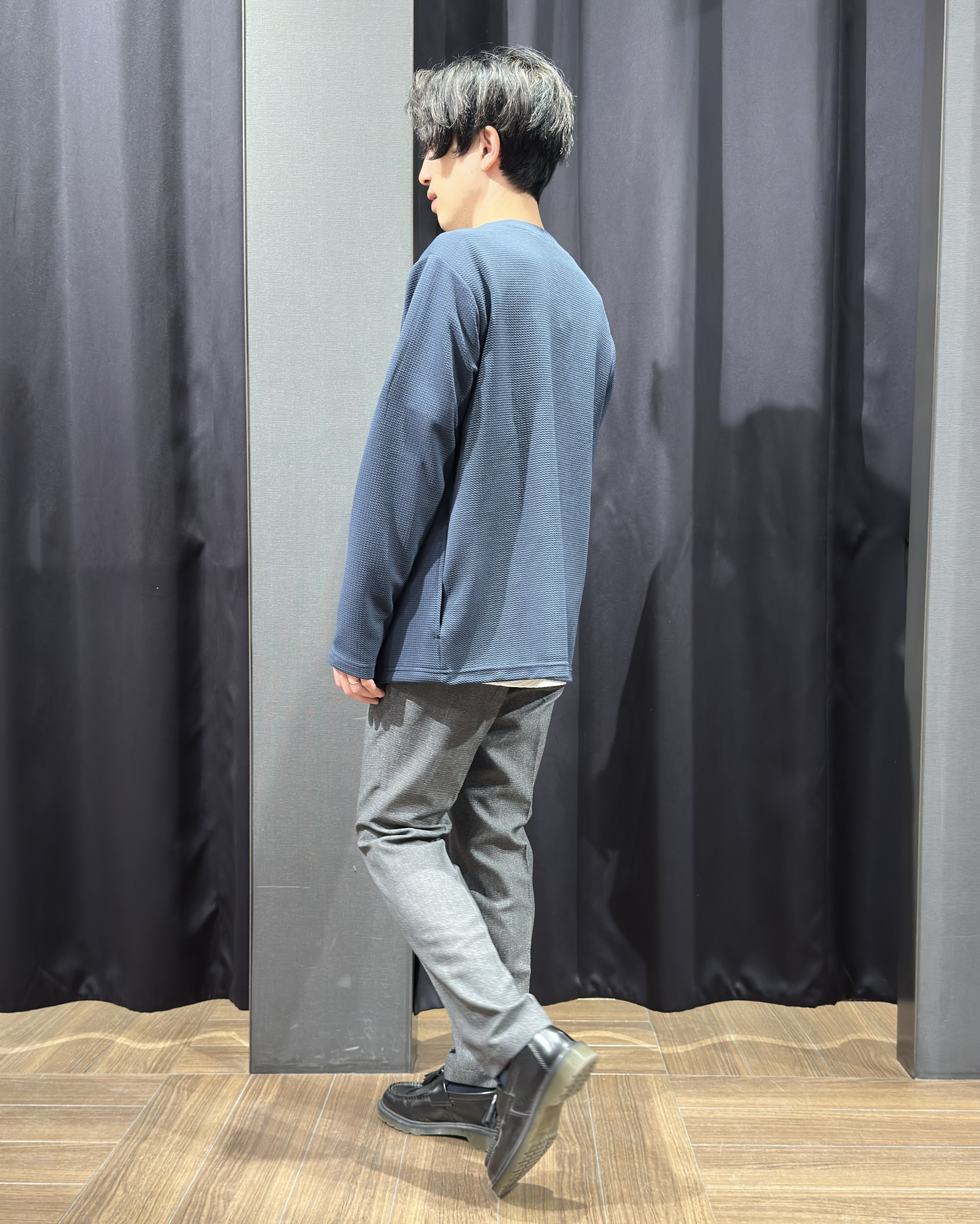 tomoyaさんの「THE SHOP TK｜【2点セット】カーディガン＋半袖Tシャツ 洗濯機OK」を使ったコーディネート