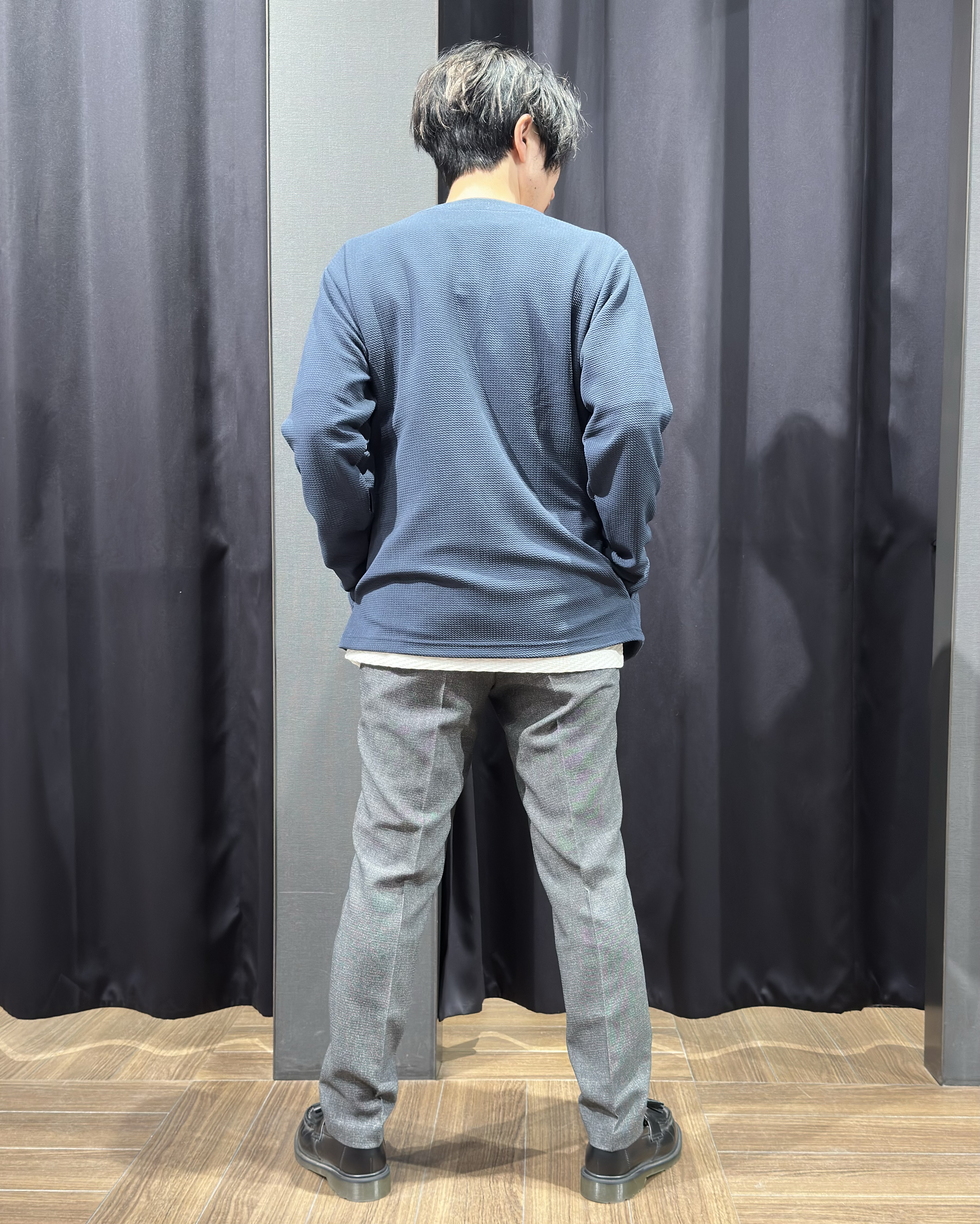 tomoyaさんの「THE SHOP TK｜【2点セット】カーディガン＋半袖Tシャツ 洗濯機OK」を使ったコーディネート
