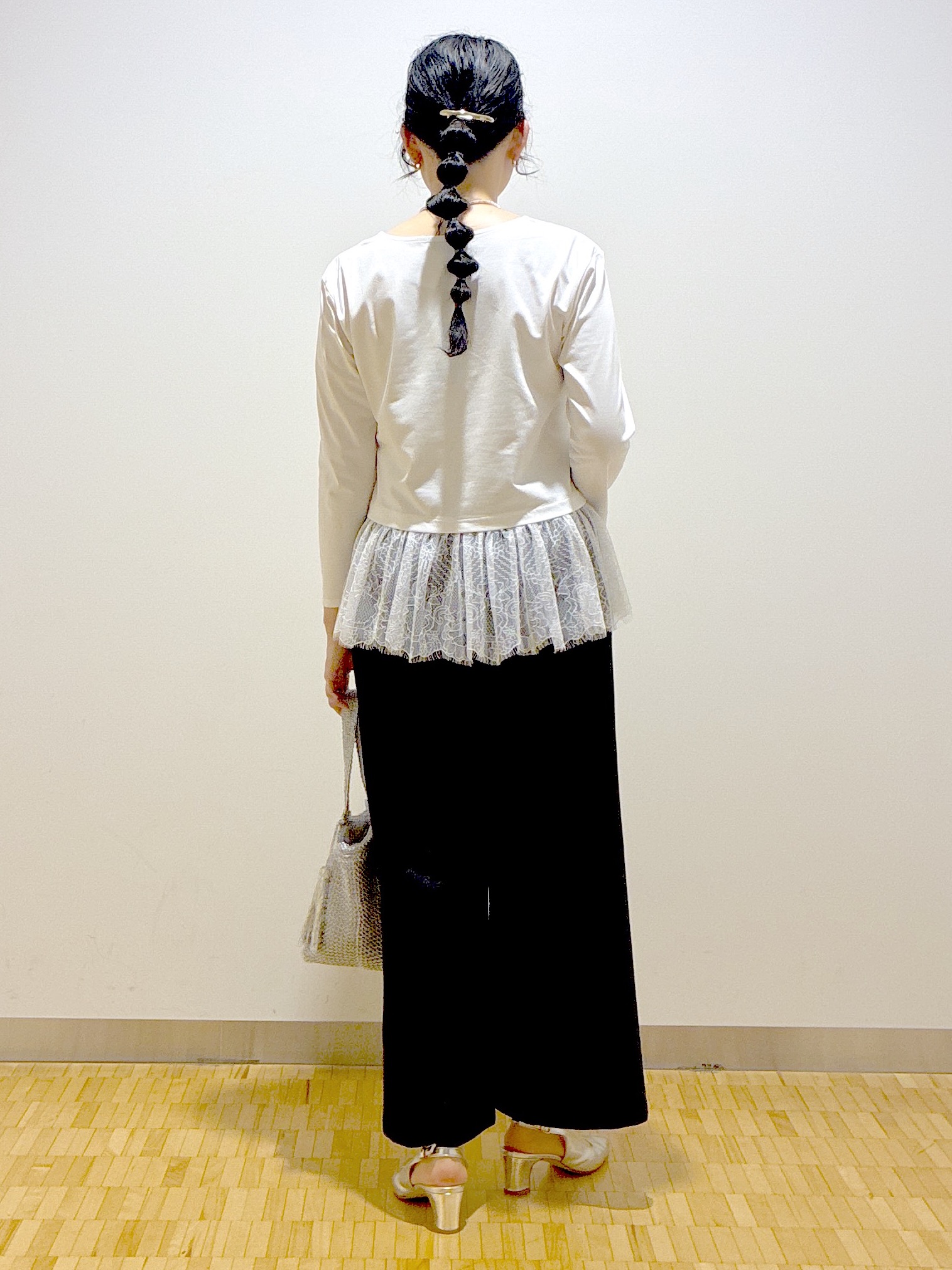  beni_gingerさんの「Reflect｜【UVカット／接触冷感／レイヤードにおすすめ◎】レース切り替えプルオーバージャージ」を使ったコーディネート