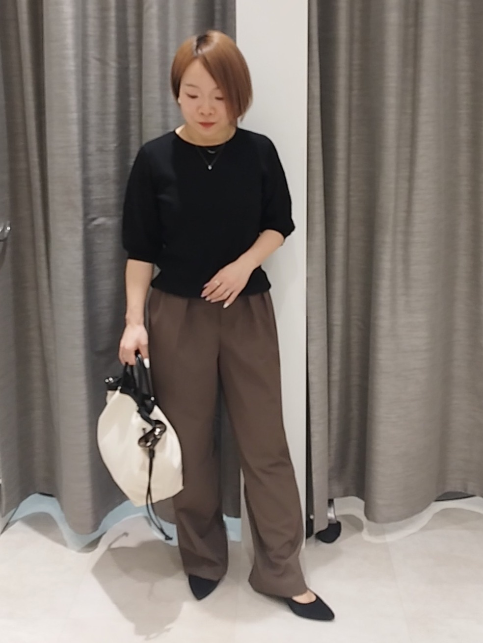 s u g iさんの「UNTITLED｜【洗える】エレガンススリーブニット」を使ったコーディネート