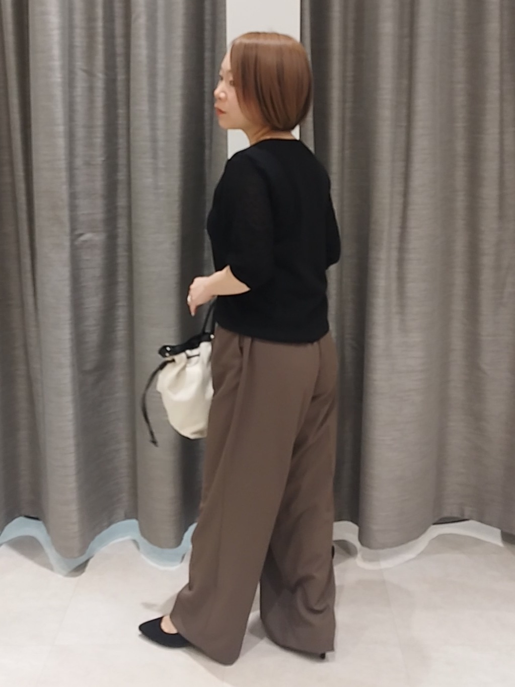 s u g iさんの「UNTITLED｜【洗える】エレガンススリーブニット」を使ったコーディネート