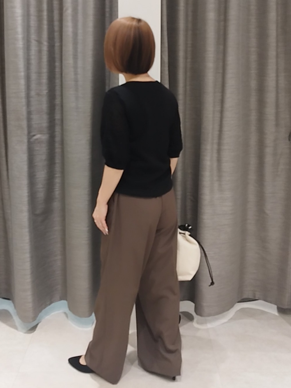 s u g iさんの「UNTITLED｜【洗える】エレガンススリーブニット」を使ったコーディネート