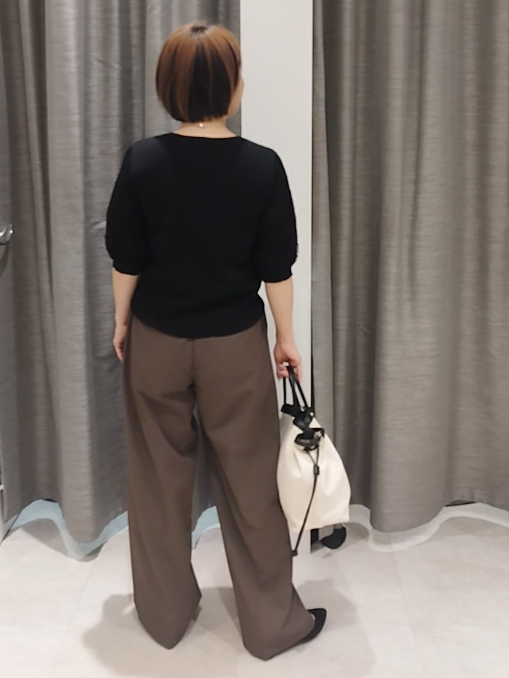 s u g iさんの「UNTITLED｜【洗える】エレガンススリーブニット」を使ったコーディネート