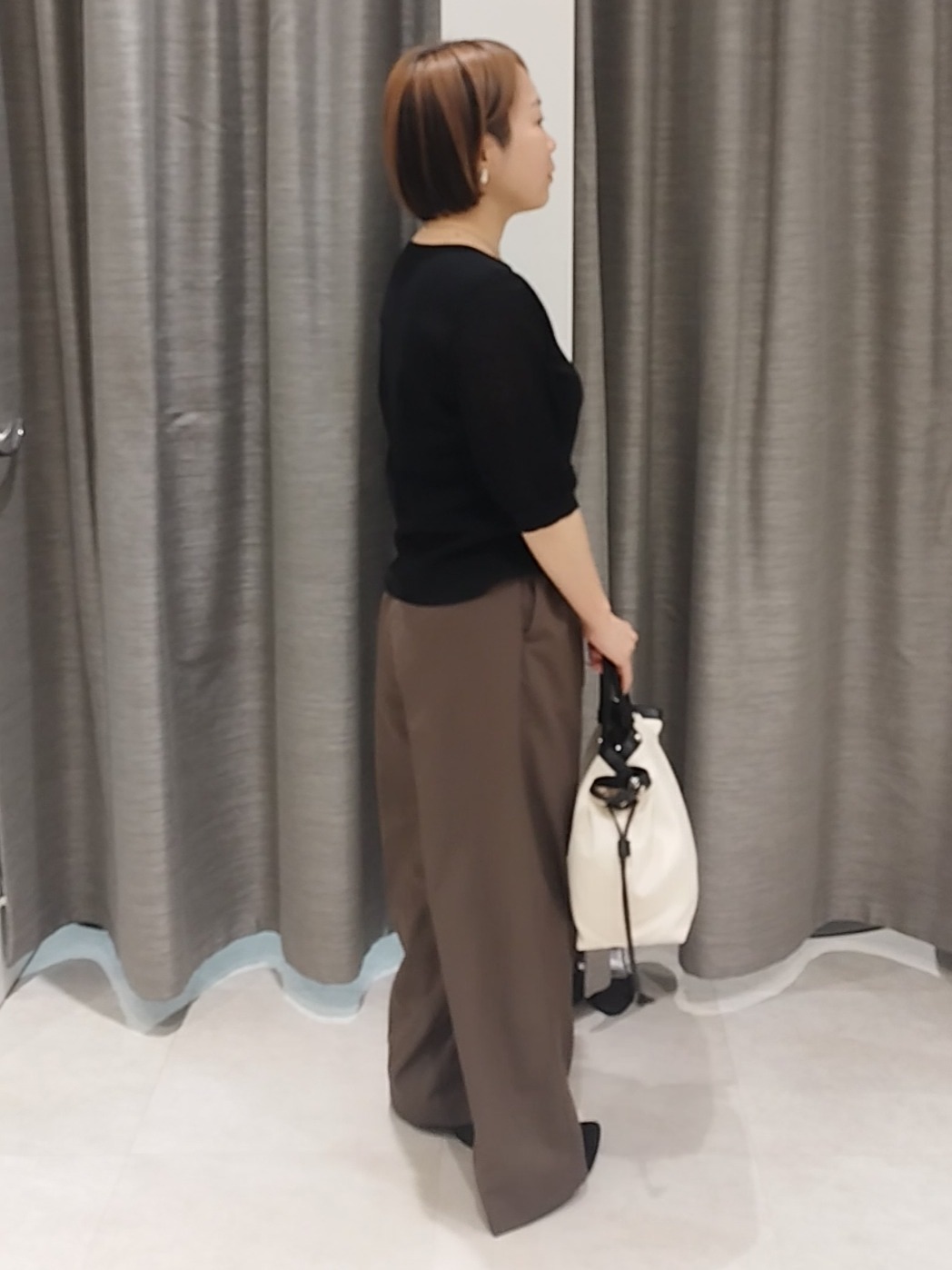 s u g iさんの「UNTITLED｜【洗える】エレガンススリーブニット」を使ったコーディネート