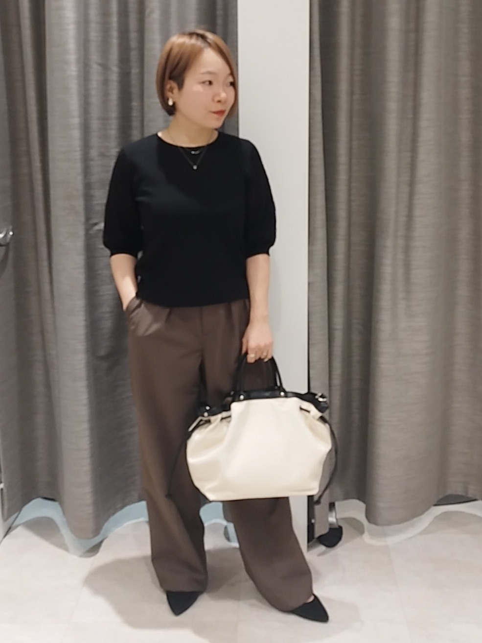 s u g iさんの「UNTITLED｜【洗える】エレガンススリーブニット」を使ったコーディネート