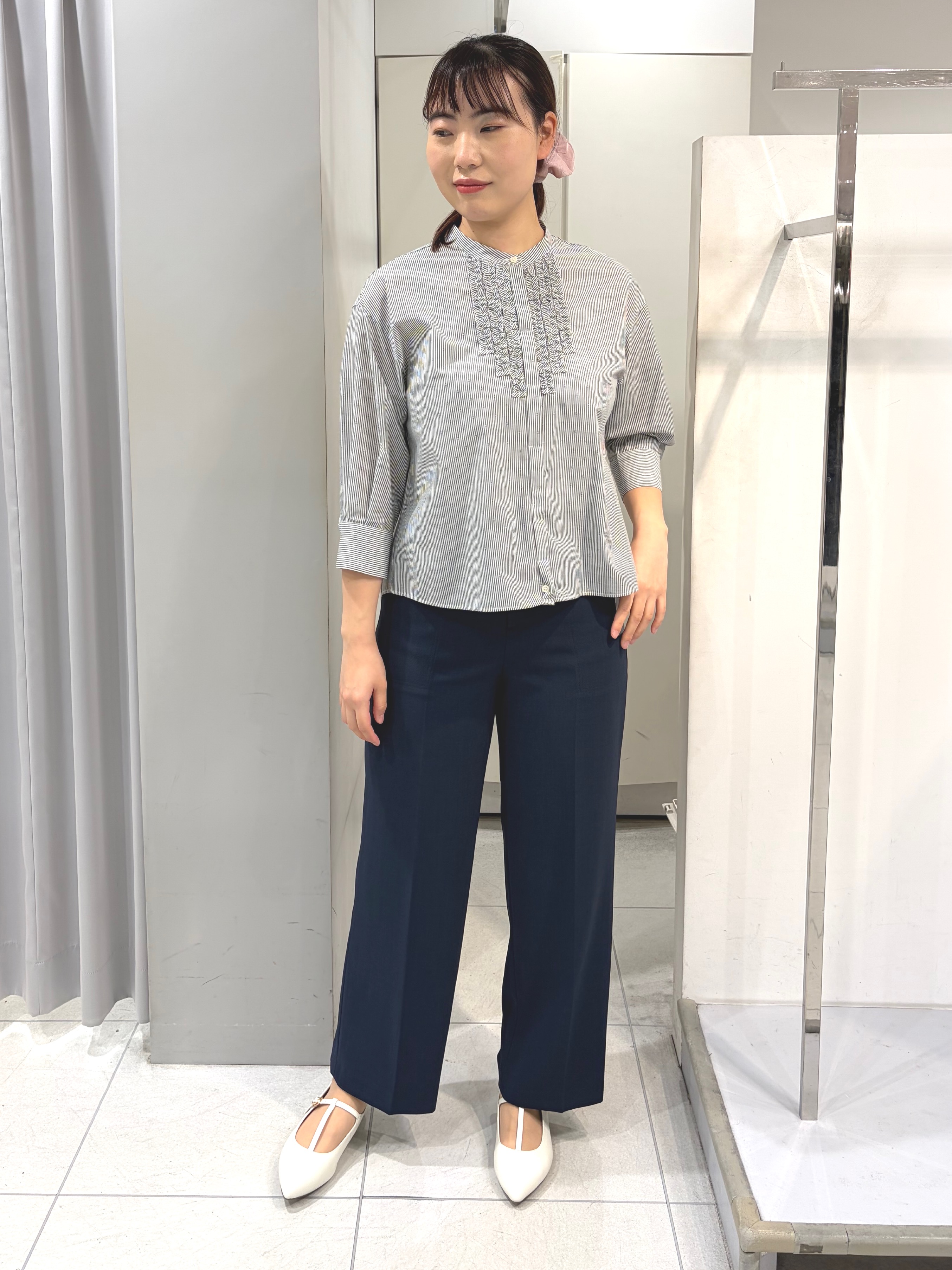 AZUSAさんの「Reflect｜【接触冷感】八分袖フロントフリルブラウス」を使ったコーディネート