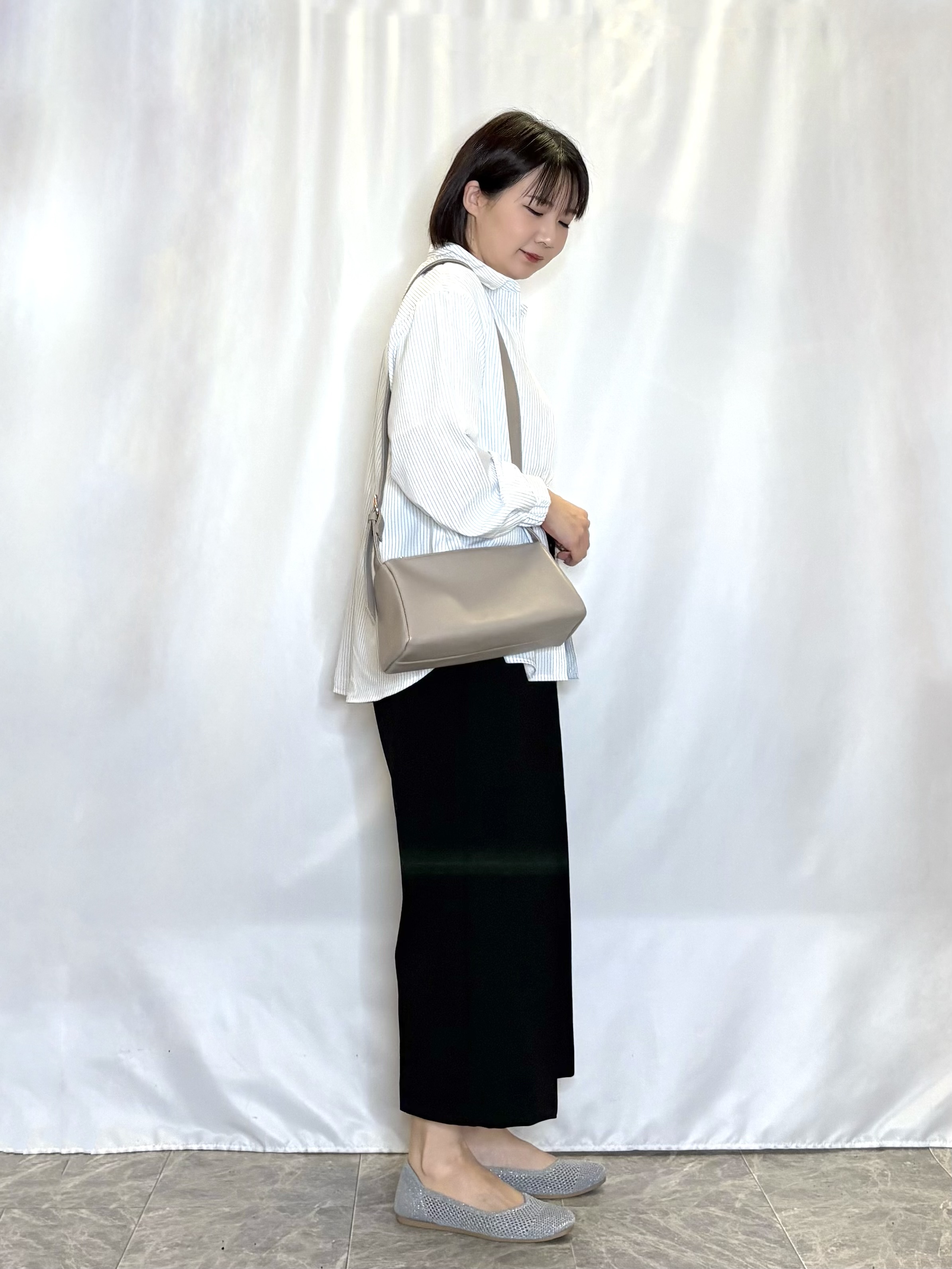 ネリさんの「SHOO･LA･RUE｜【ひんやり/UV/吸水速乾/洗濯後しわになりにくい】ラッシュガードにもなる ストライプシャツ」を使ったコーディネート
