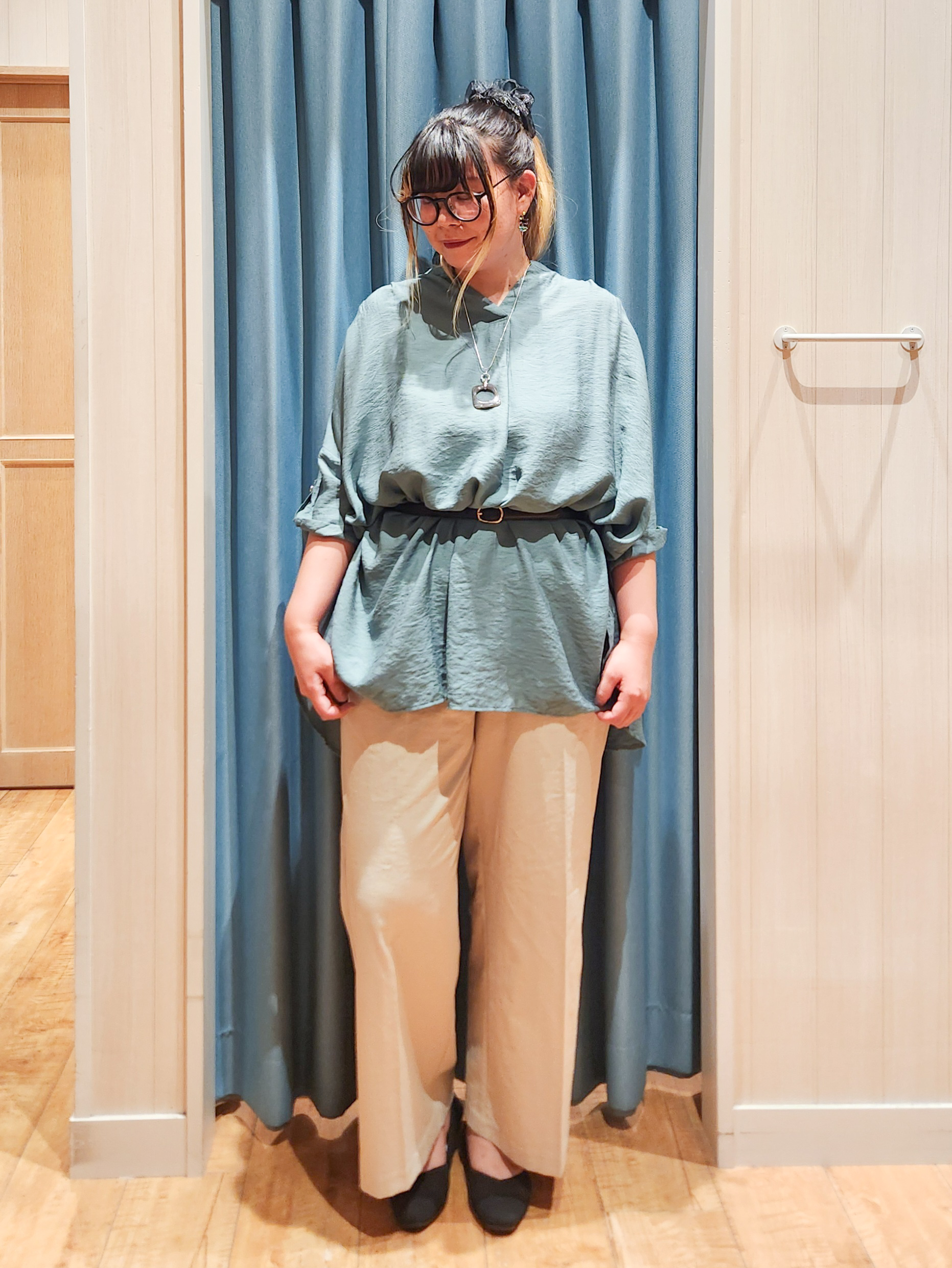 れーやんさんの「SHOO･LA･RUE｜【ひんやり/S-LL/洗濯機可】体型カバー叶える 大人のゆるドルマンチュニック」を使ったコーディネート