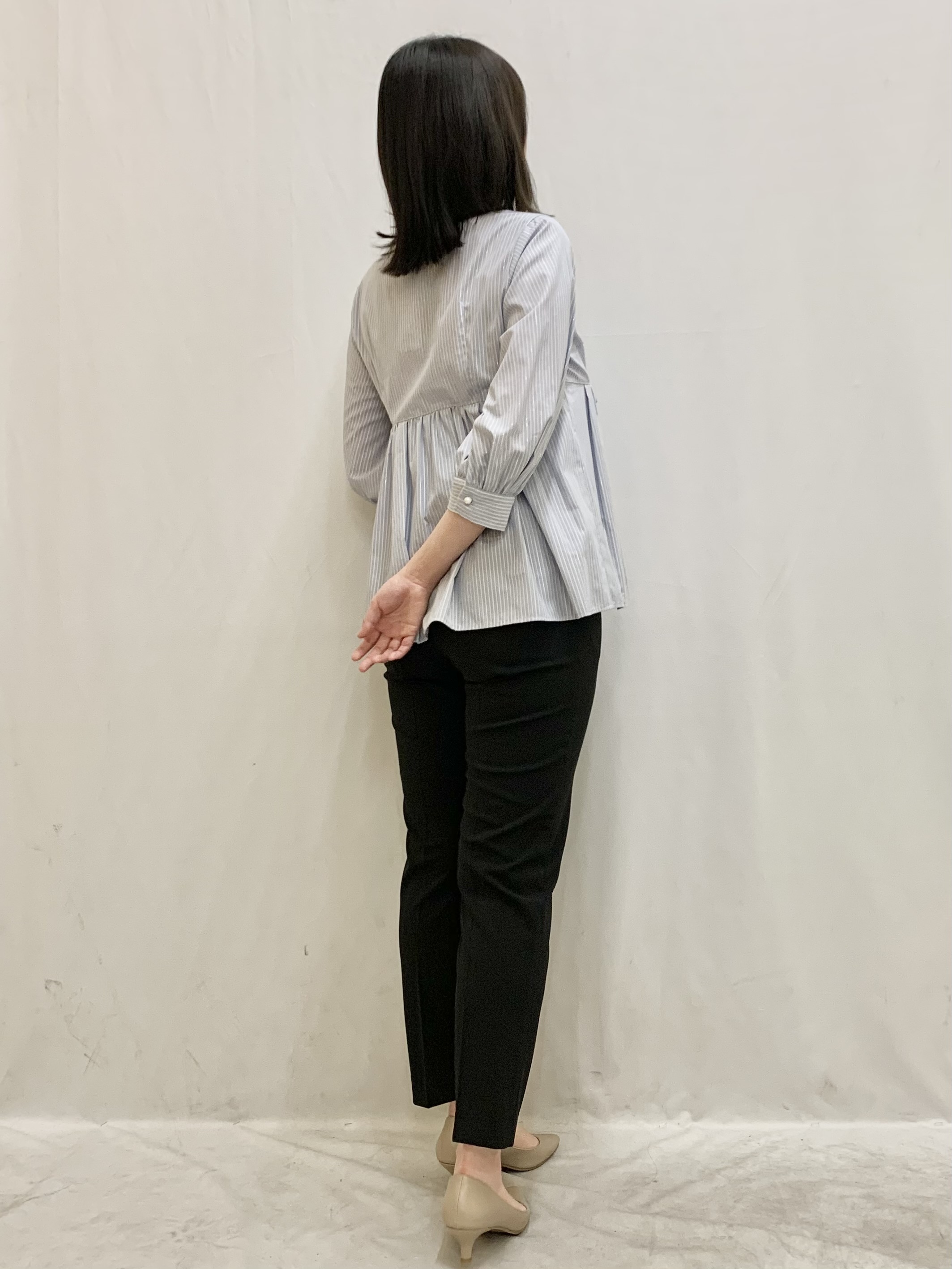 kasumiさんの「index｜ペプラムブラウス／ボウタイ取り外し可【洗濯機OK／イージーアイロン／防シワ】《XS～LL／8col》」を使ったコーディネート