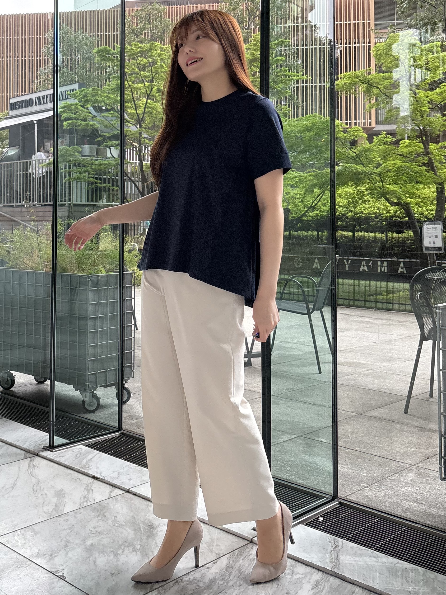 sayaさんの「COUP DE CHANCE｜【手洗い可／日本製】バックペプラムデザイン プルオーバー」を使ったコーディネート