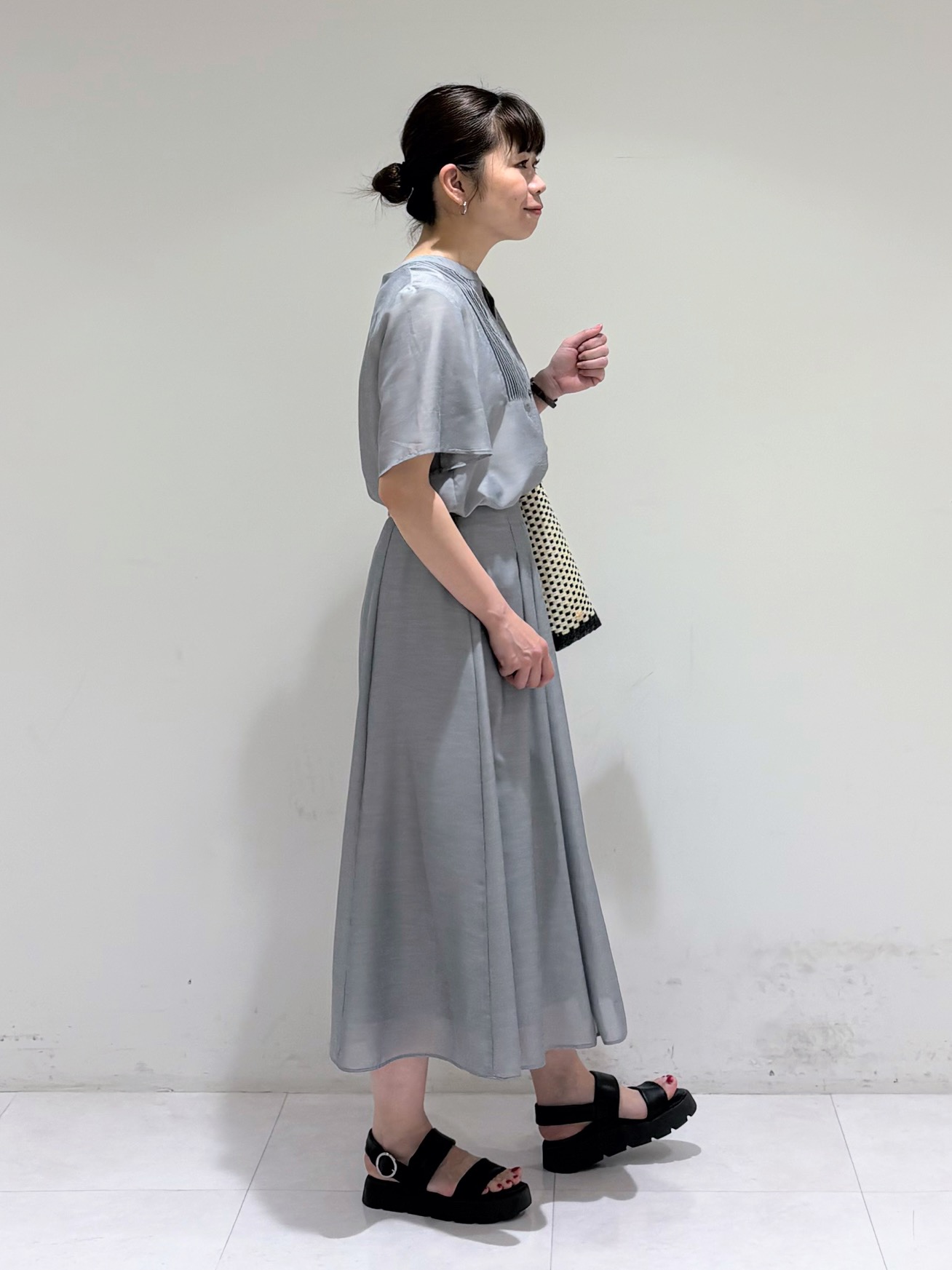 tsuyuさんの「INDIVI｜【配色デザイン】メルカド編みスクエアバッグ」を使ったコーディネート