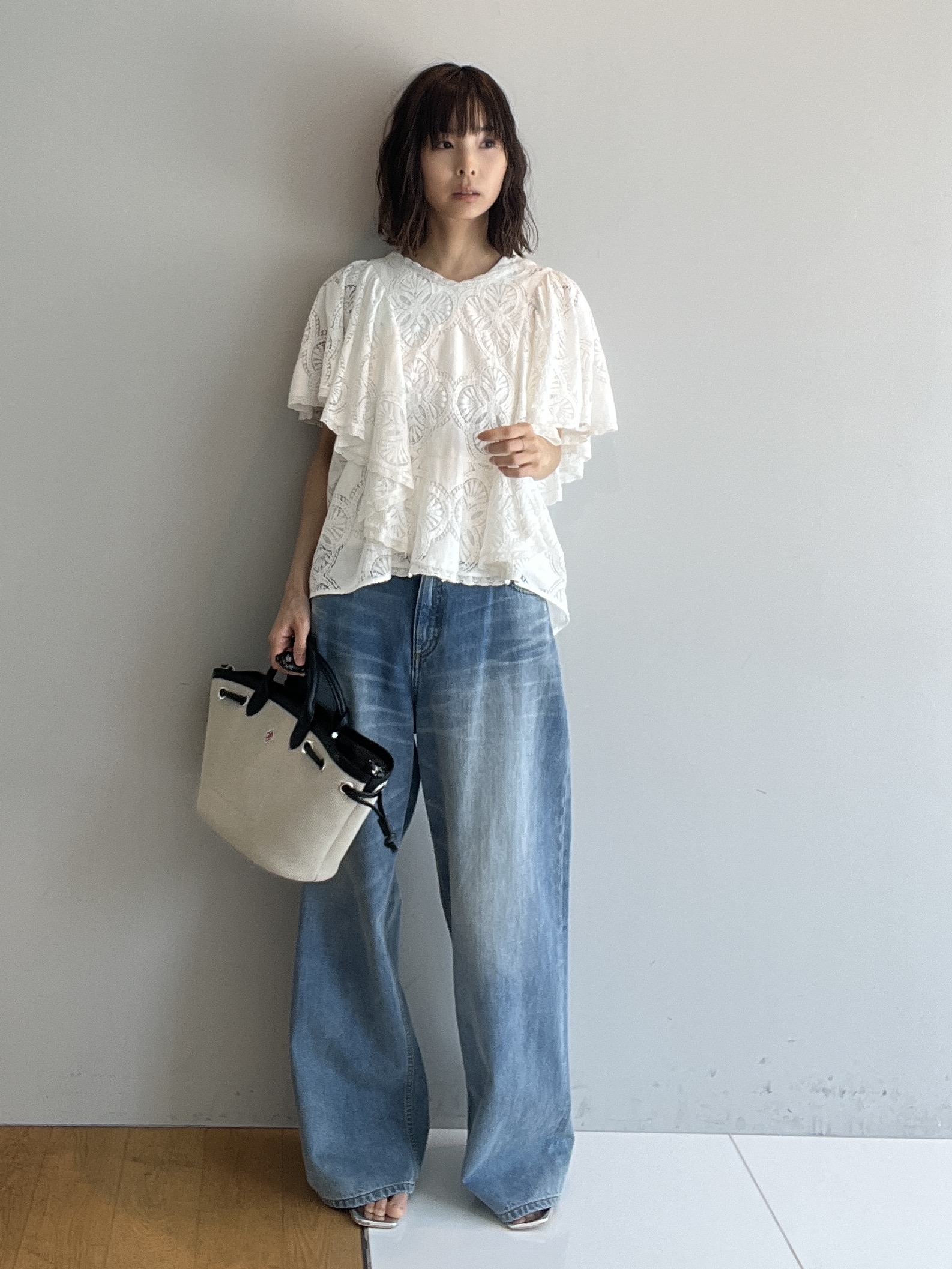 misaさんの「DRESSTERIOR｜ラッセルレース ブラウス」を使ったコーディネート