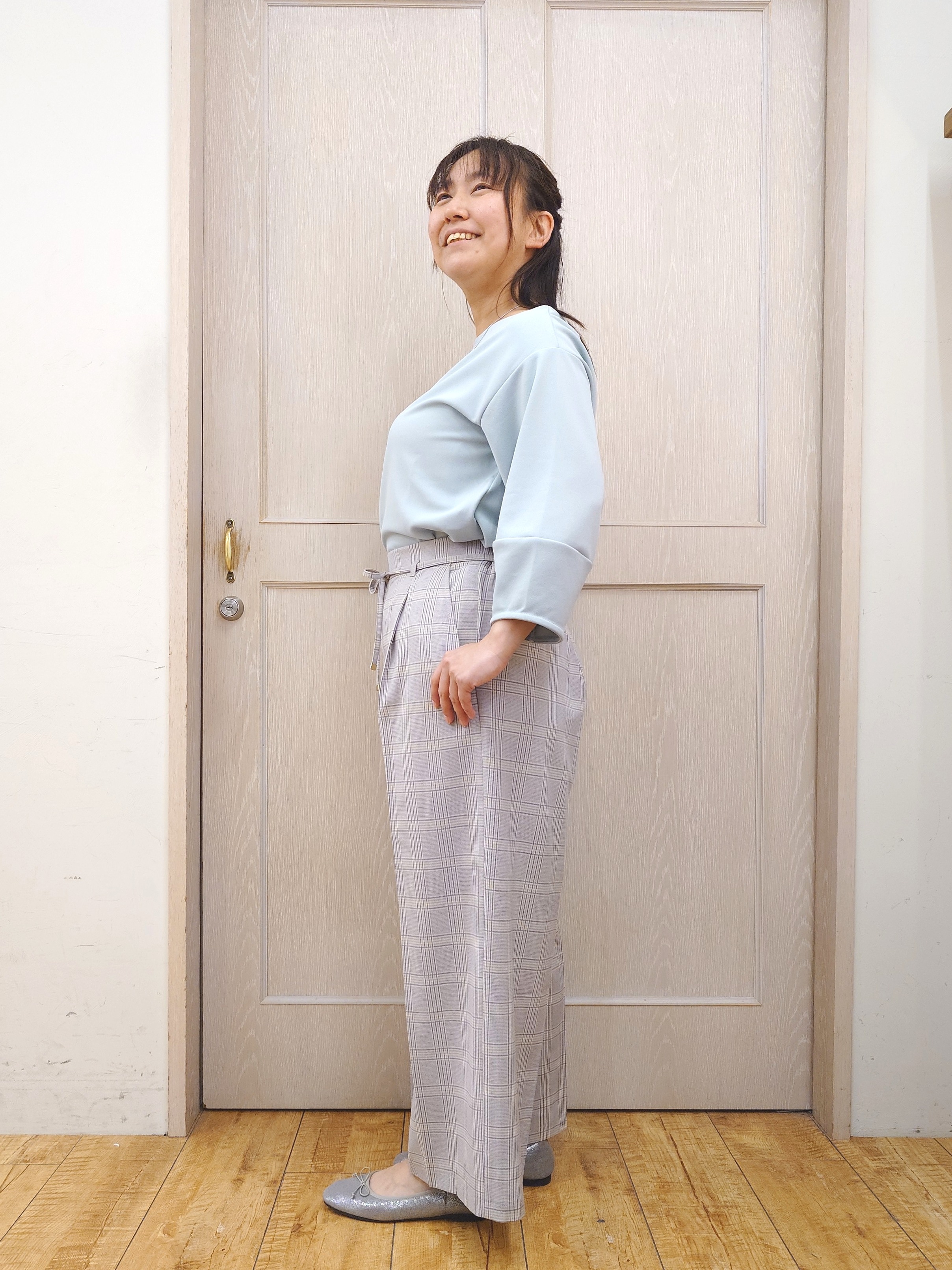 とろろさんの「SHOO･LA･RUE｜【2点セット/7分袖】ランタンスリーブで女性らしい インせず着られる ネックレス付きブラウス」を使ったコーディネート