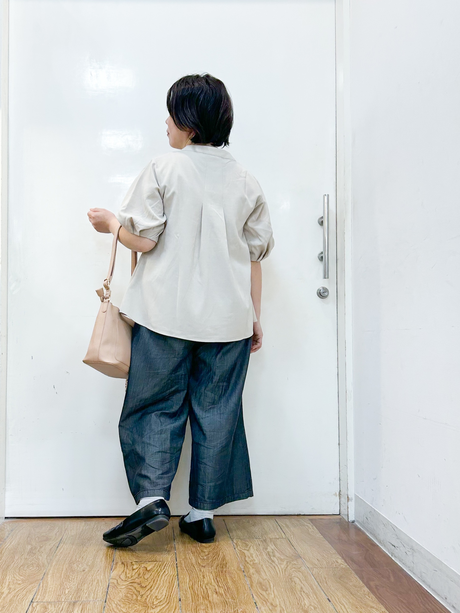 haruさんの「SHOO･LA･RUE｜【高レビュー/洗濯後しわになりにくい/インせず着られる】自然に体型カバー 麻調ペプラムブラウス」を使ったコーディネート